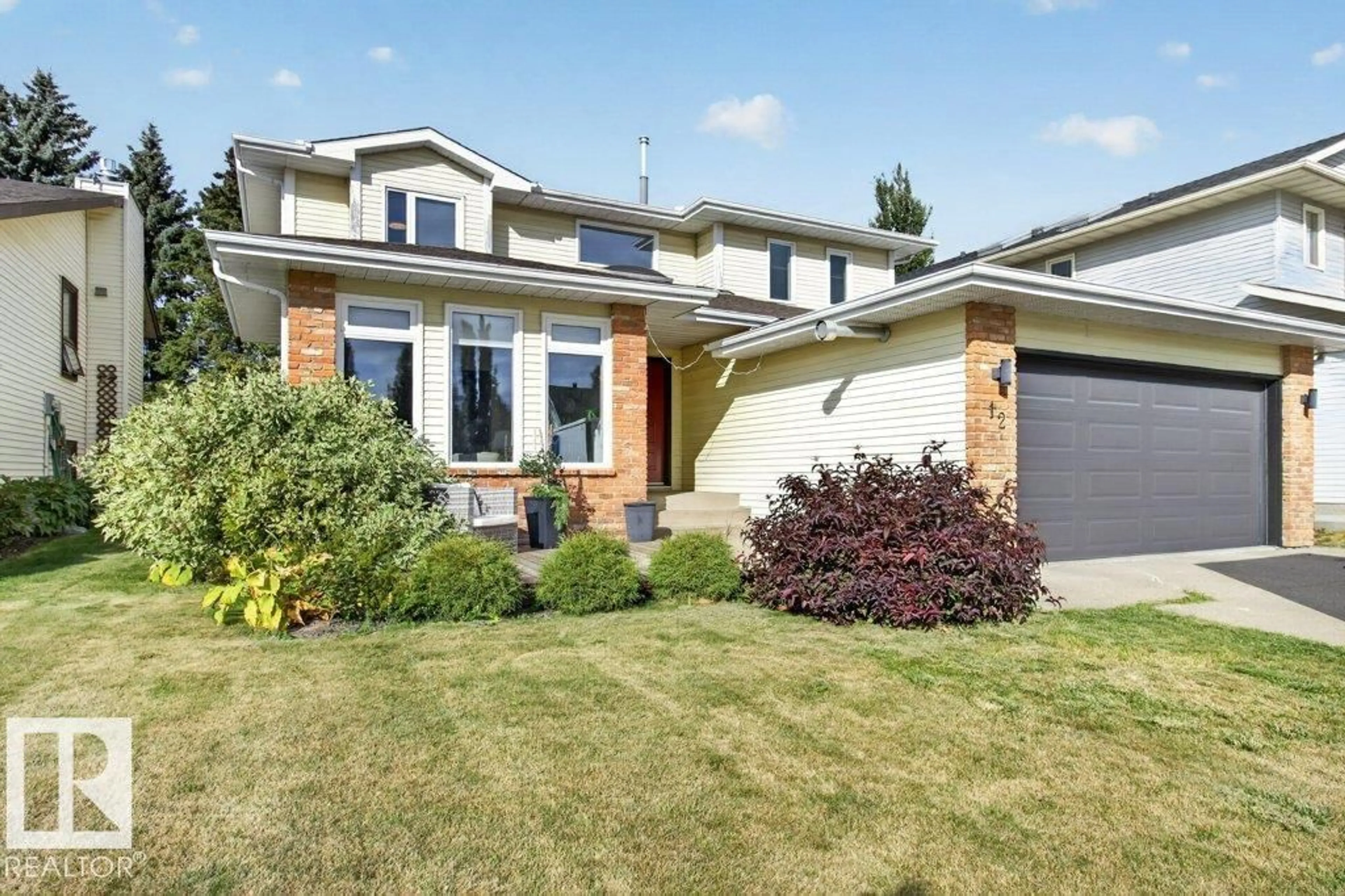 Home with brick exterior material, street for 12 GREENRIDGE DR, Sherwood Park Alberta T8A5G1
