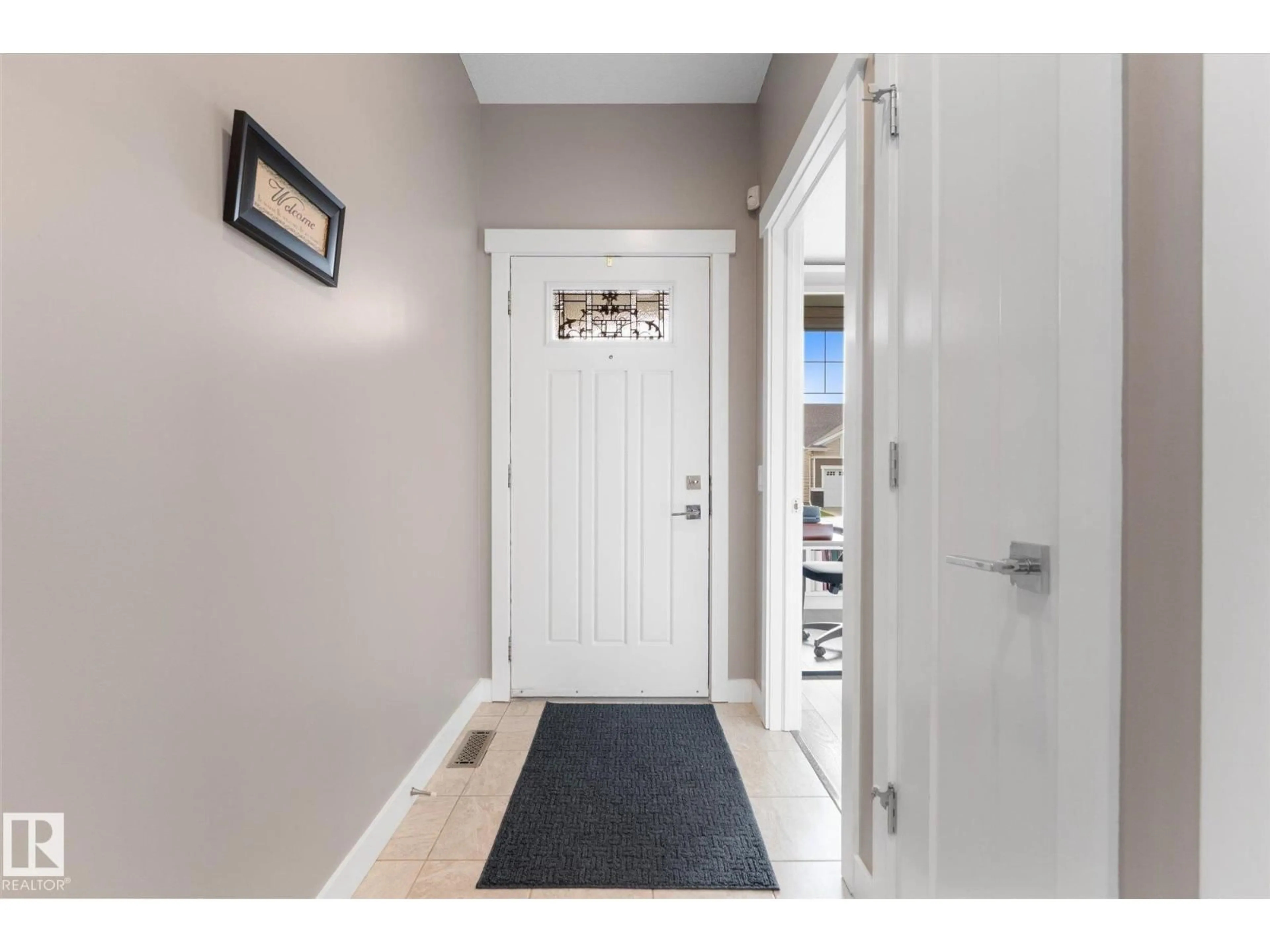 Indoor entryway for 91 BRICKYARD BN, Stony Plain Alberta T7Z0H9