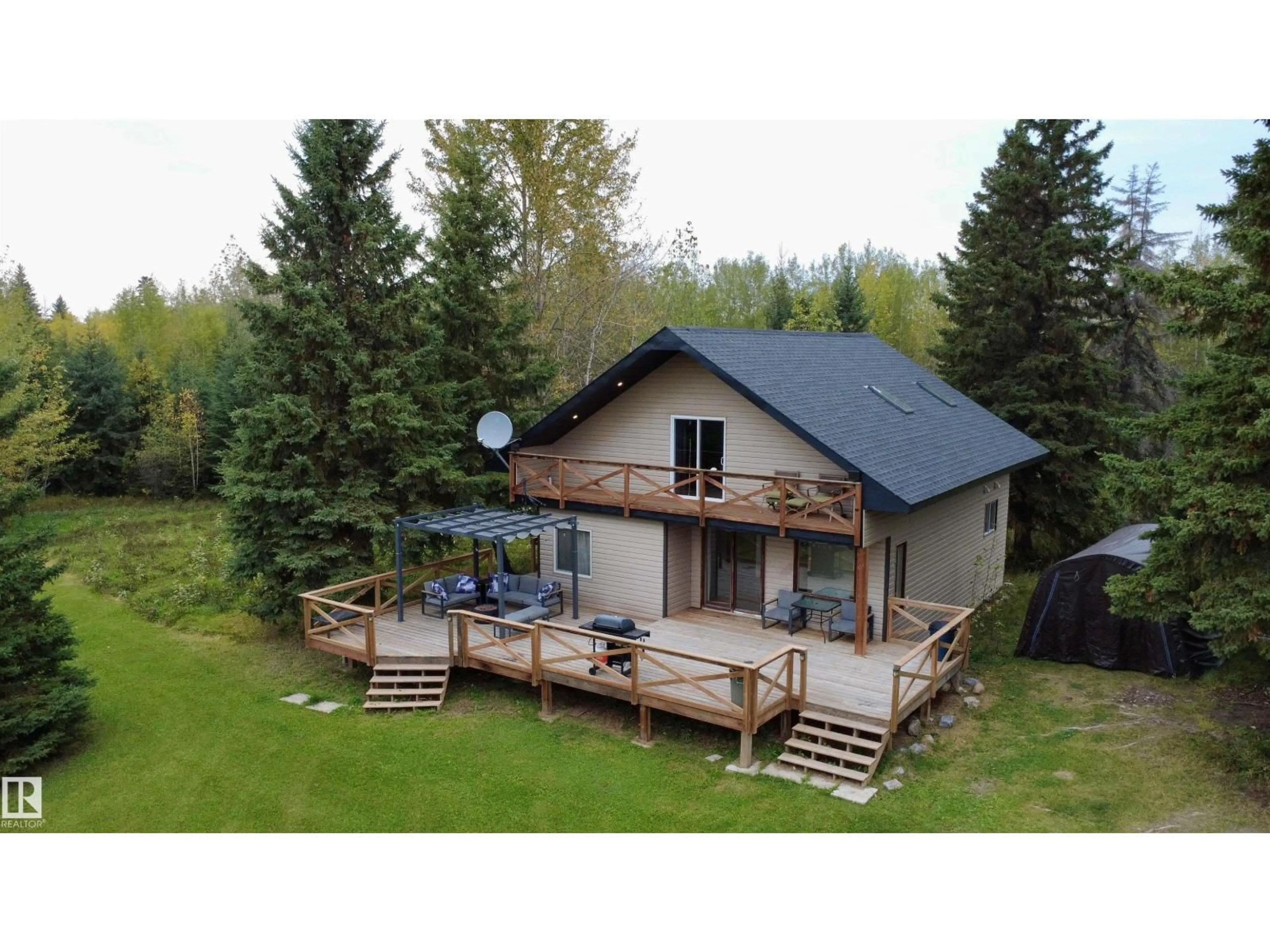A pic from outside/outdoor area/front of a property/back of a property/a pic from drone, unknown for 49102 RR 54, Rural Brazeau County Alberta T0C0P0