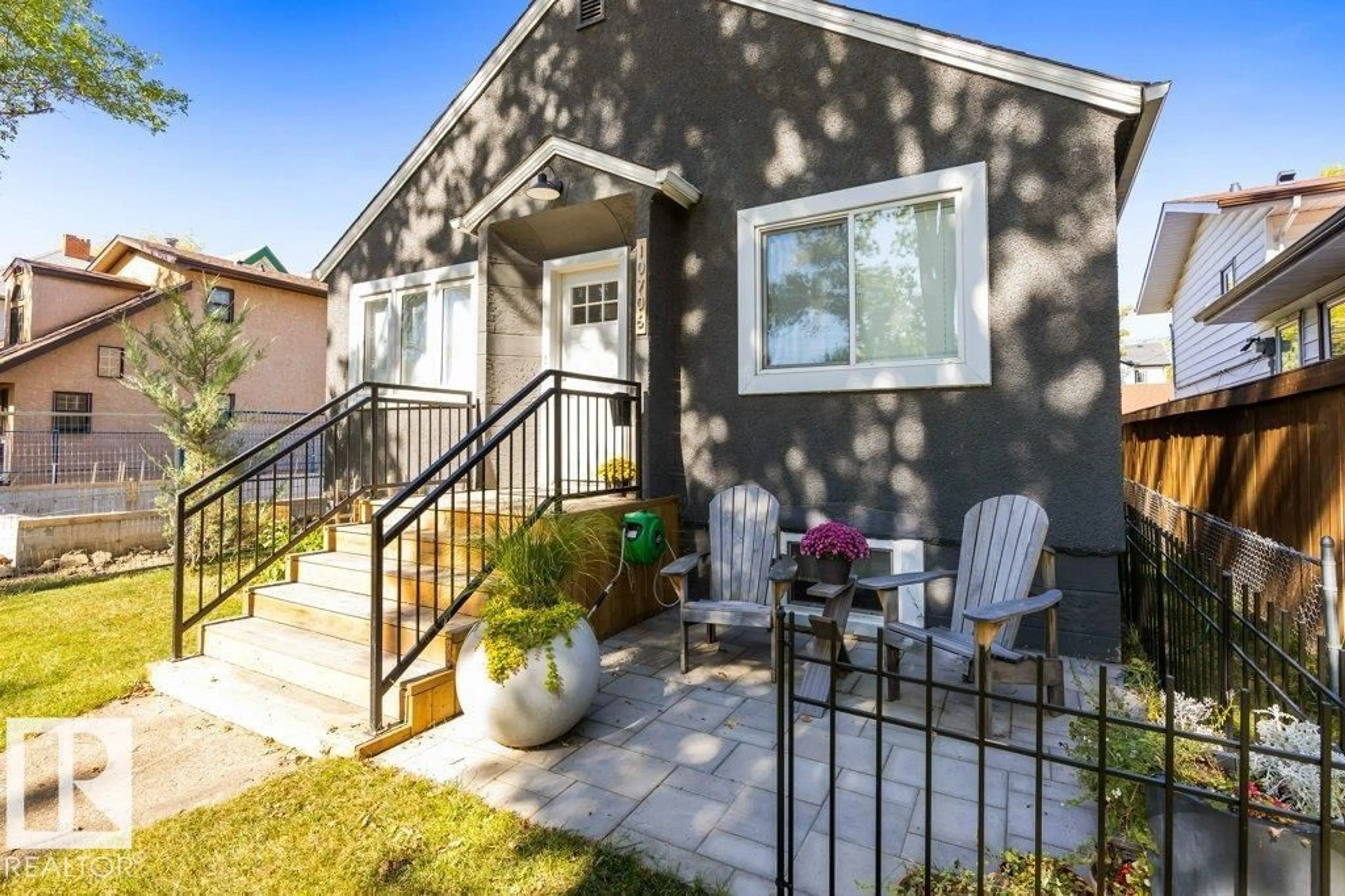Unknown for 10706 75 AV, Edmonton Alberta T6E1J9