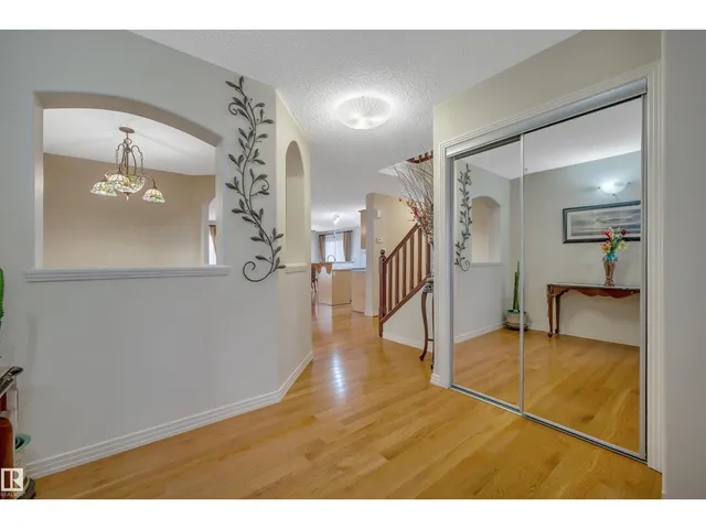 1764 MELROSE CR, Edmonton 5