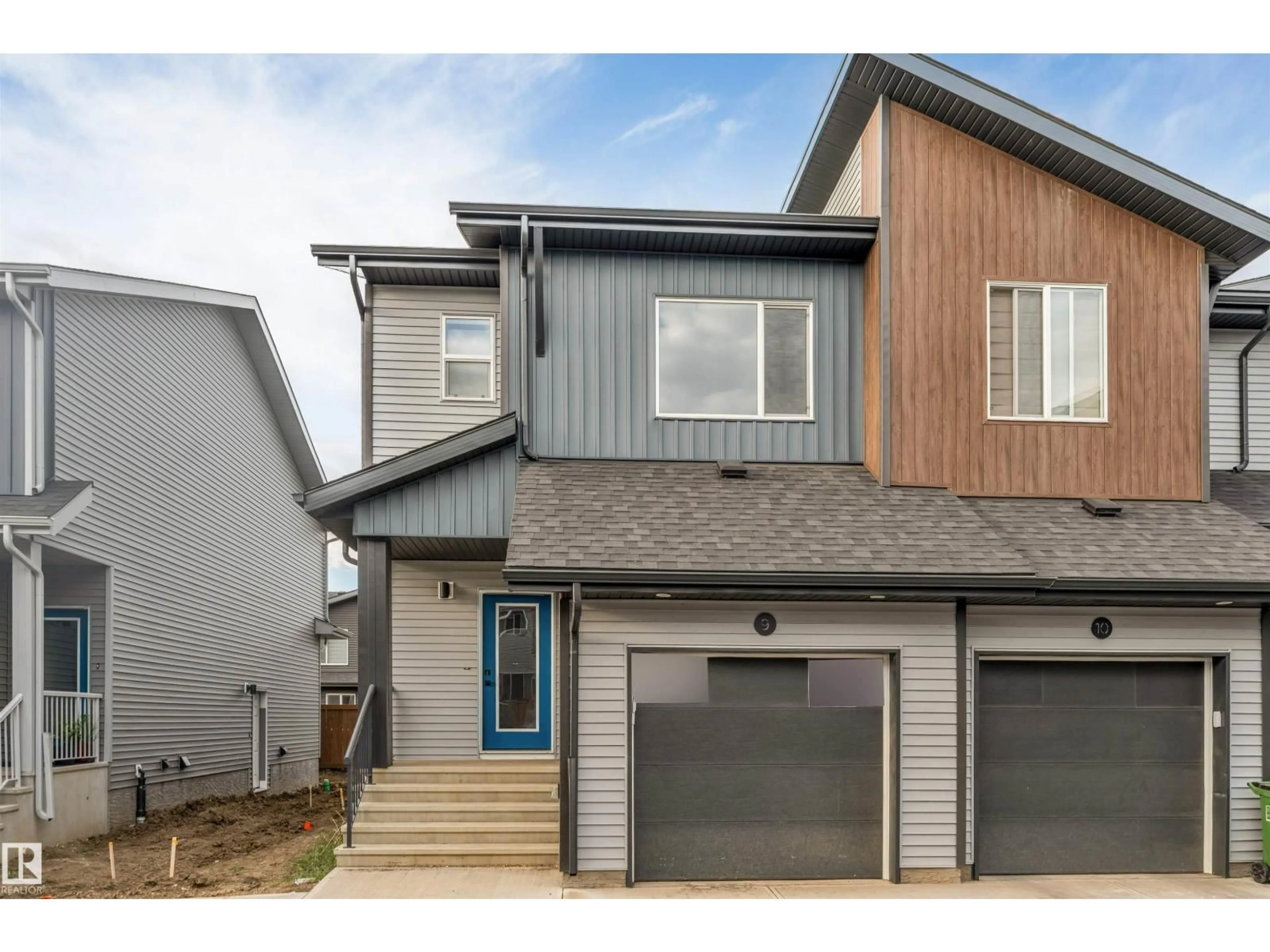 Home with vinyl exterior material, street for #9 - 710 MATTSON DR, Edmonton Alberta T6X1A4