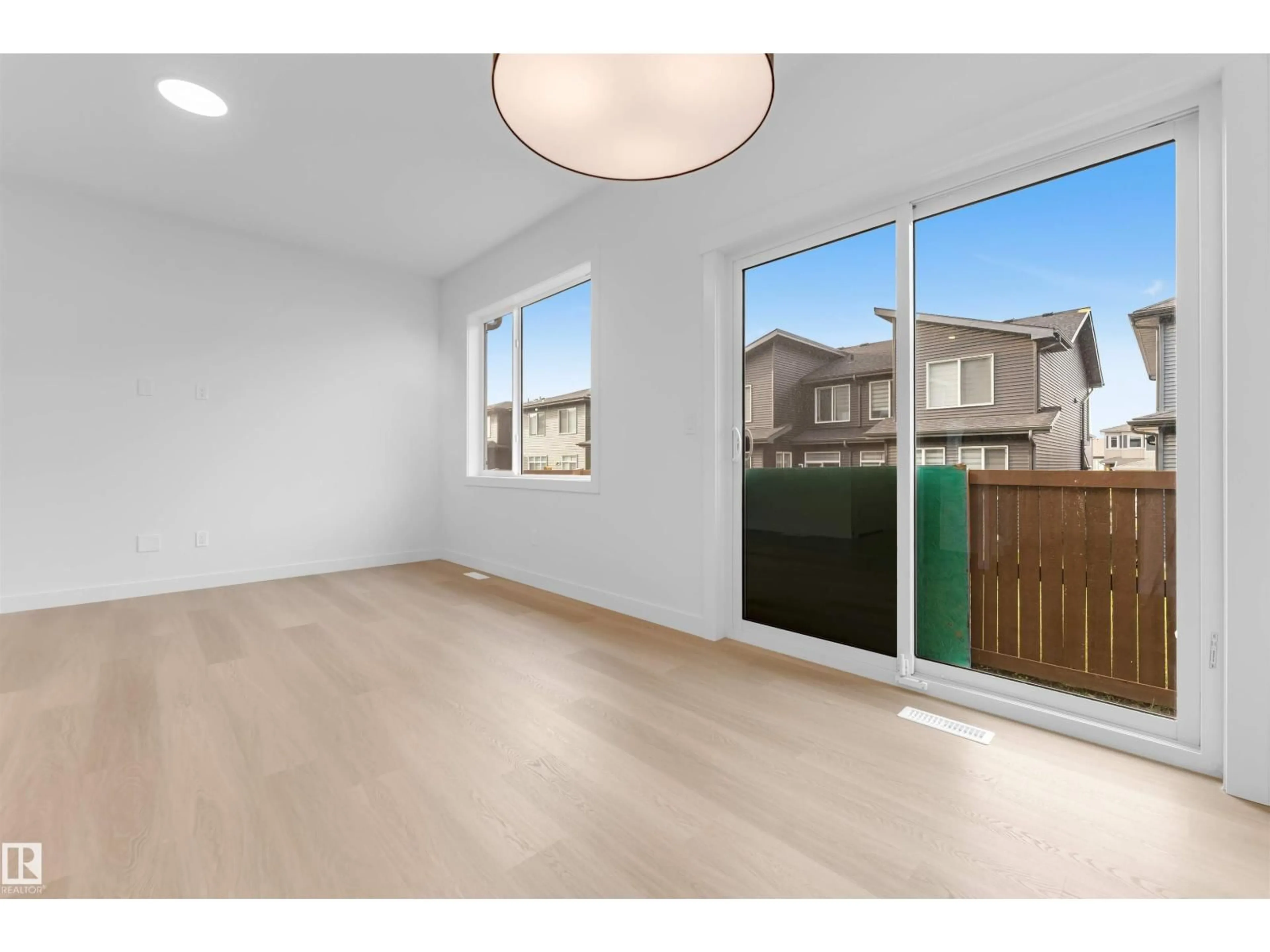 A pic of a room for #9 - 710 MATTSON DR, Edmonton Alberta T6X1A4