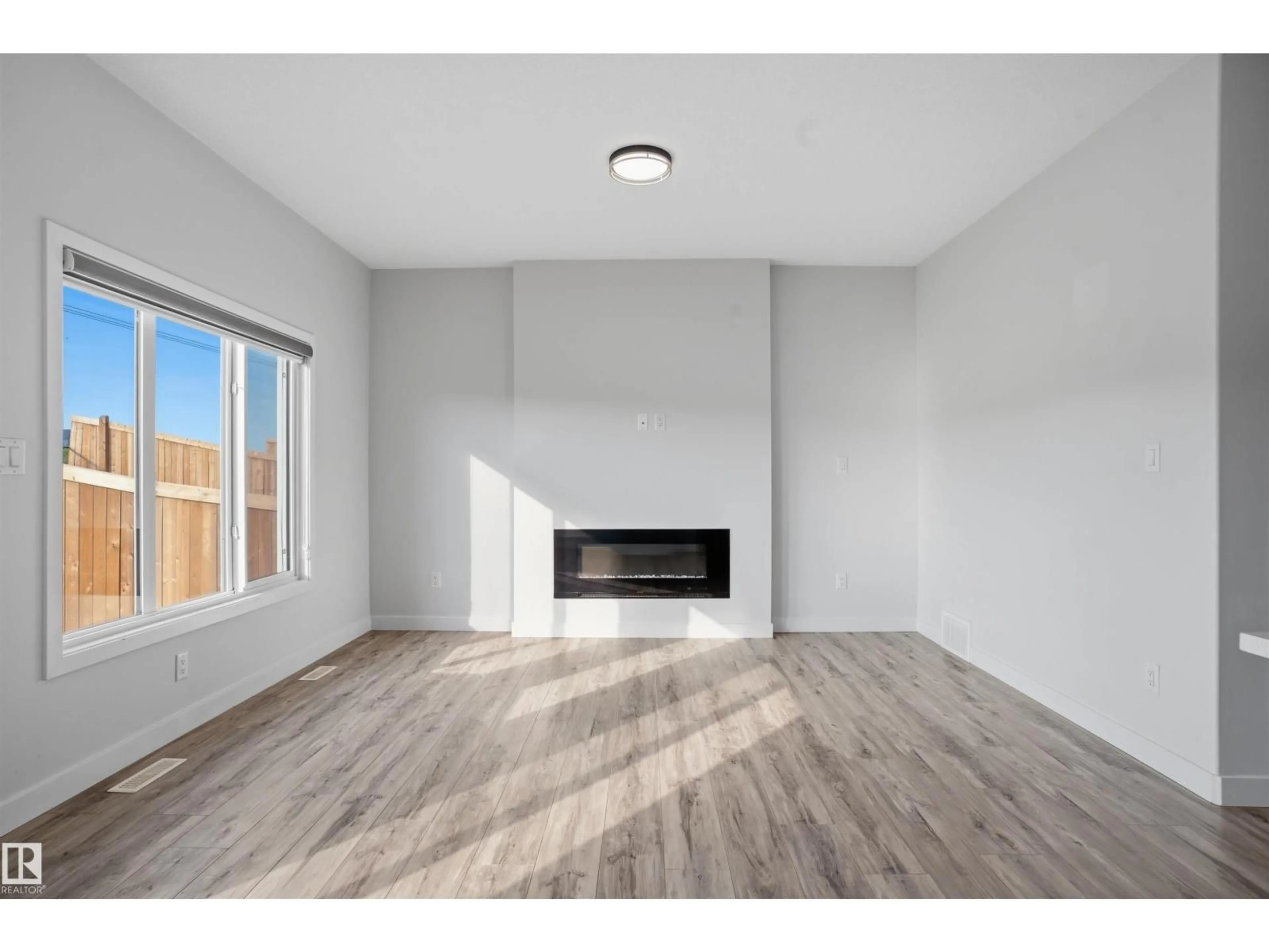 A pic of a room for 8805 CARSON WAY, Edmonton Alberta T6W5B8