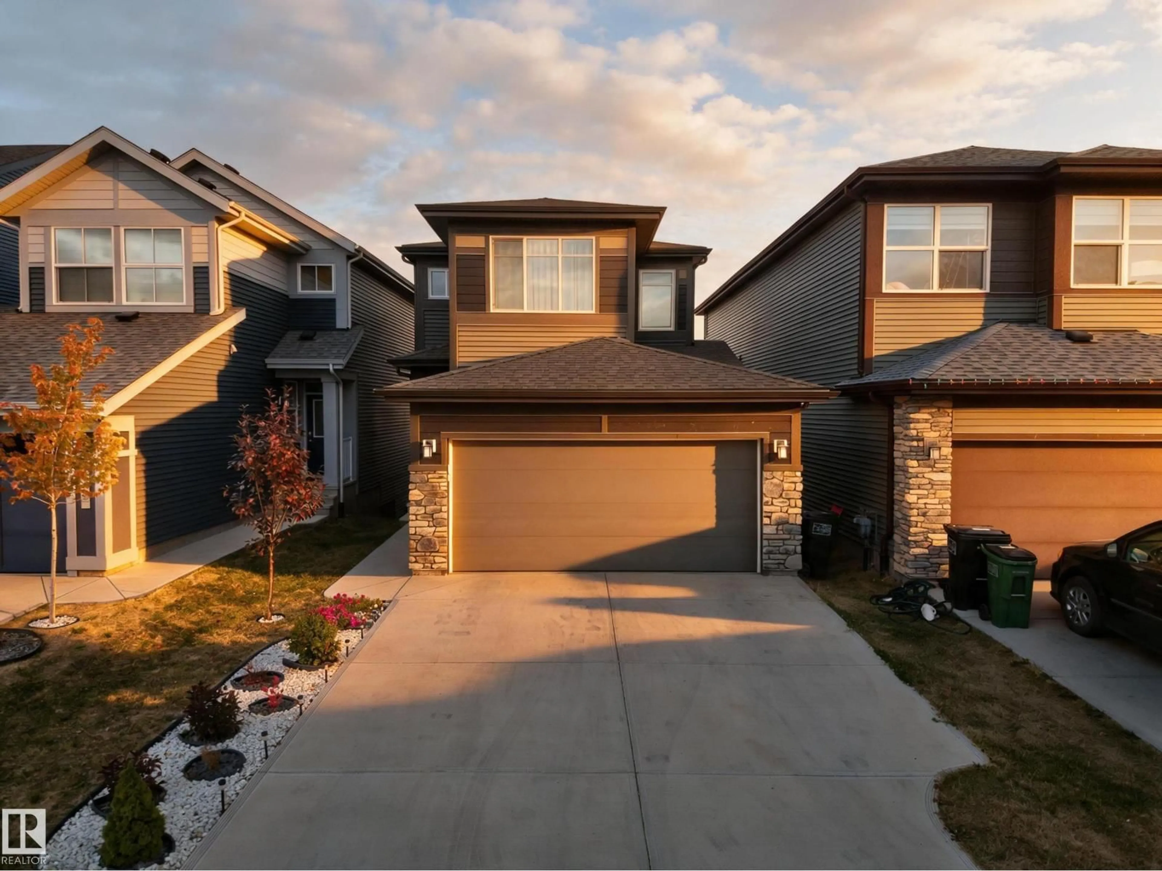 A pic from outside/outdoor area/front of a property/back of a property/a pic from drone, street for 4104 3 AV SW, Edmonton Alberta T6X3A2
