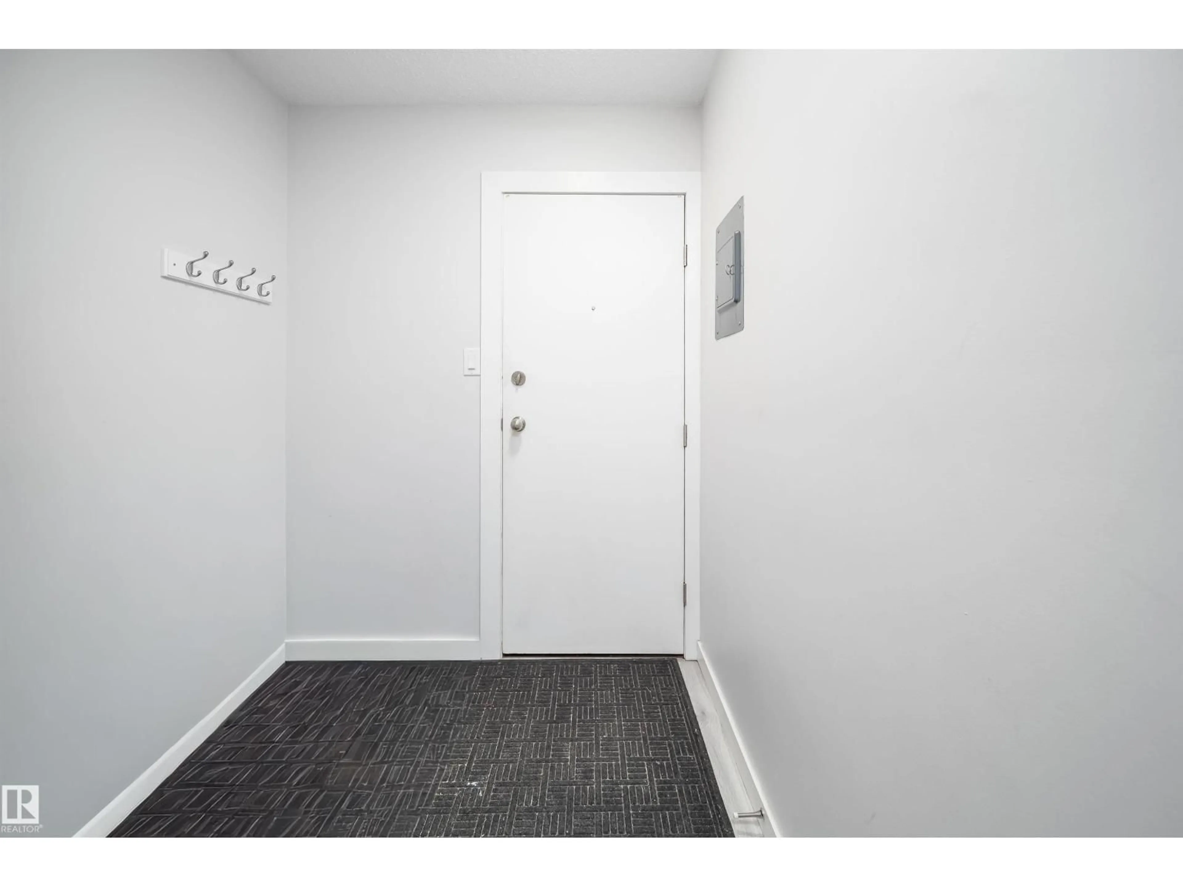 Indoor entryway for 202 - 10615 156 ST, Edmonton Alberta T5P2S2