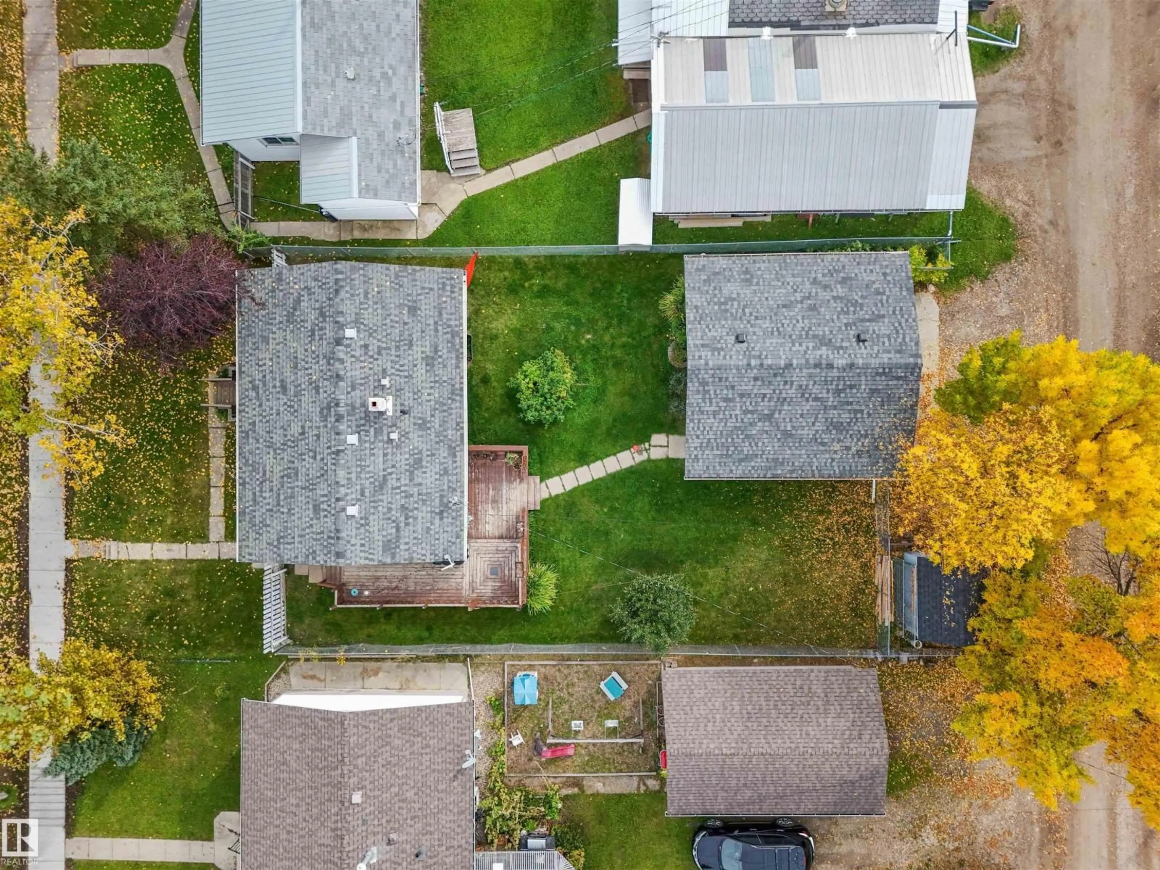 A pic from outside/outdoor area/front of a property/back of a property/a pic from drone, street for 5012 45 ST, Drayton Valley Alberta T7A1C1