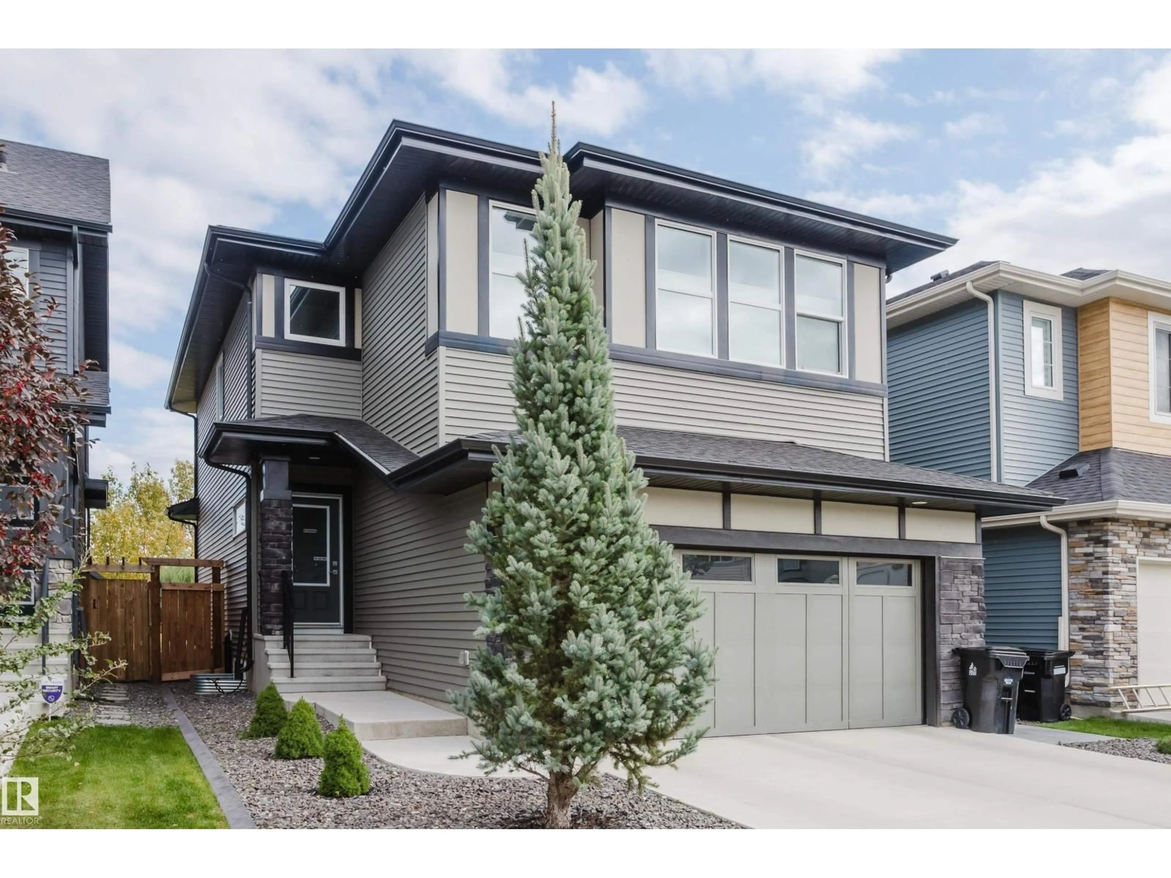 Home with vinyl exterior material, street for 47 ADELAIDE CO, Spruce Grove Alberta T7X2V4