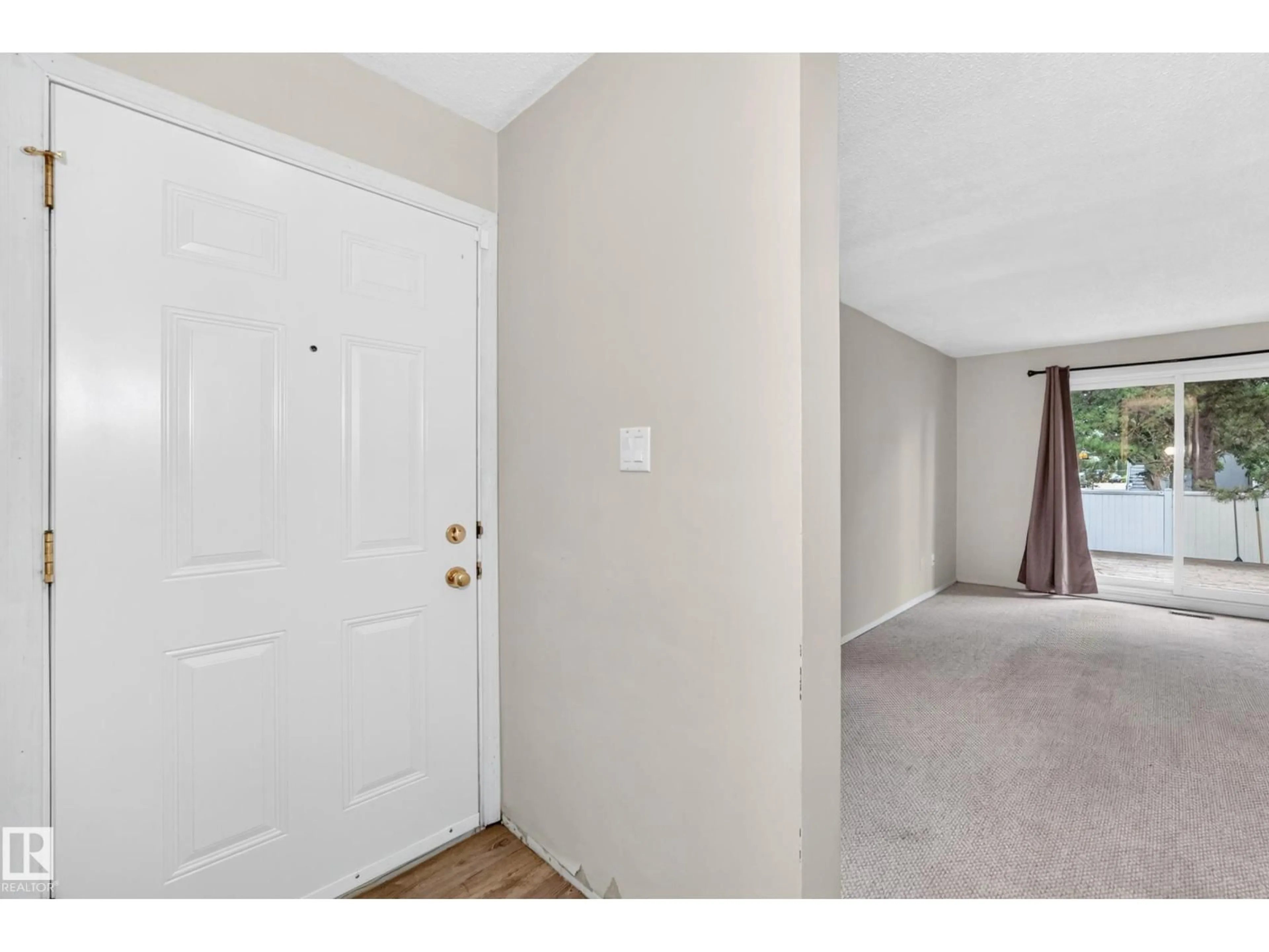 Indoor entryway for NW - 290 LANCASTER TC, Edmonton Alberta T5X5T7