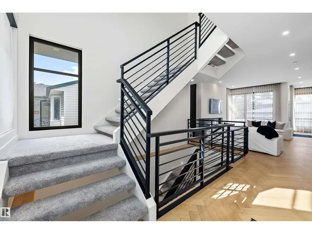 14624 93 AV, Edmonton 5