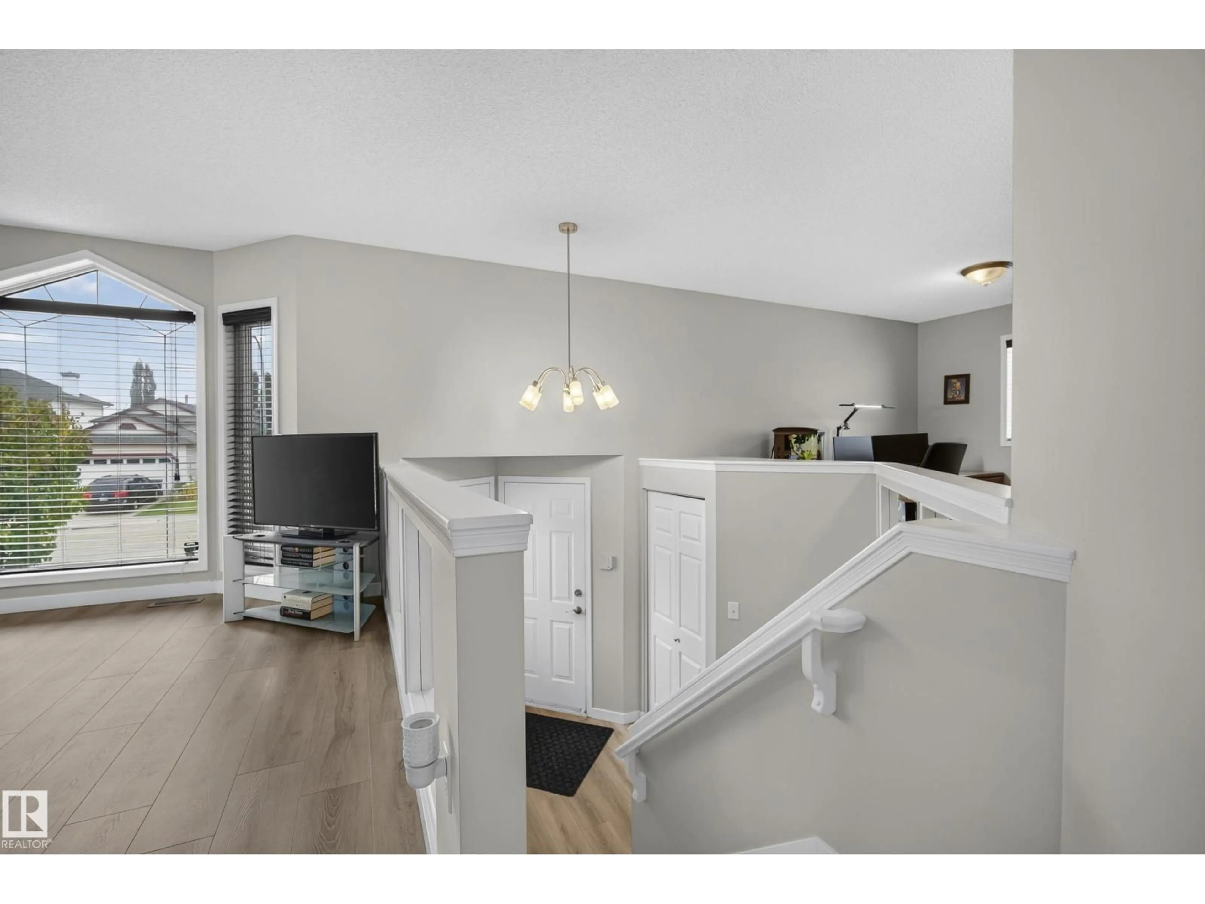 Open concept kitchen, unknown for 140 FOXHAVEN CO, Sherwood Park Alberta T8A5X2