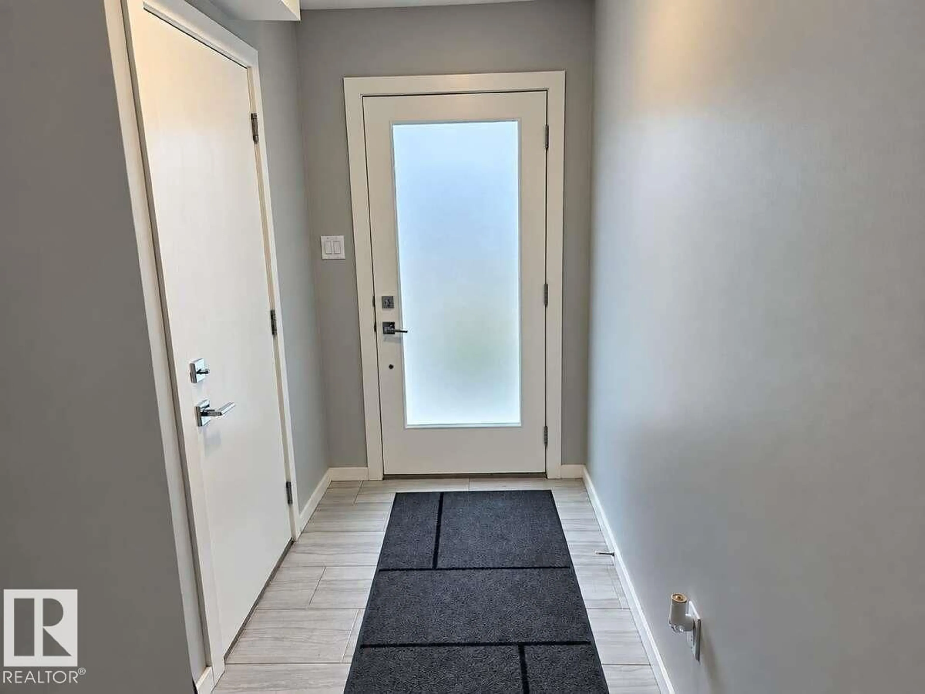Indoor entryway for #5 - 1304 RUTHERFORD RD, Edmonton Alberta T6W0B4