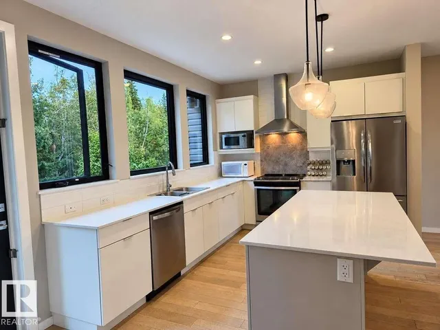 #5 - 1304 RUTHERFORD RD, Edmonton 4