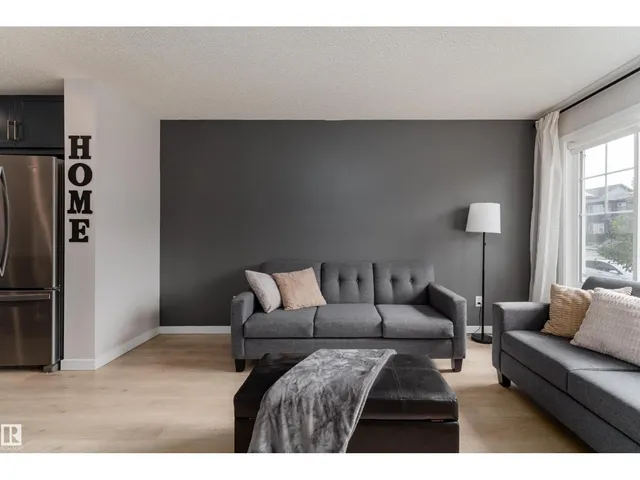 2420 TRUMPETER WY, Edmonton 5