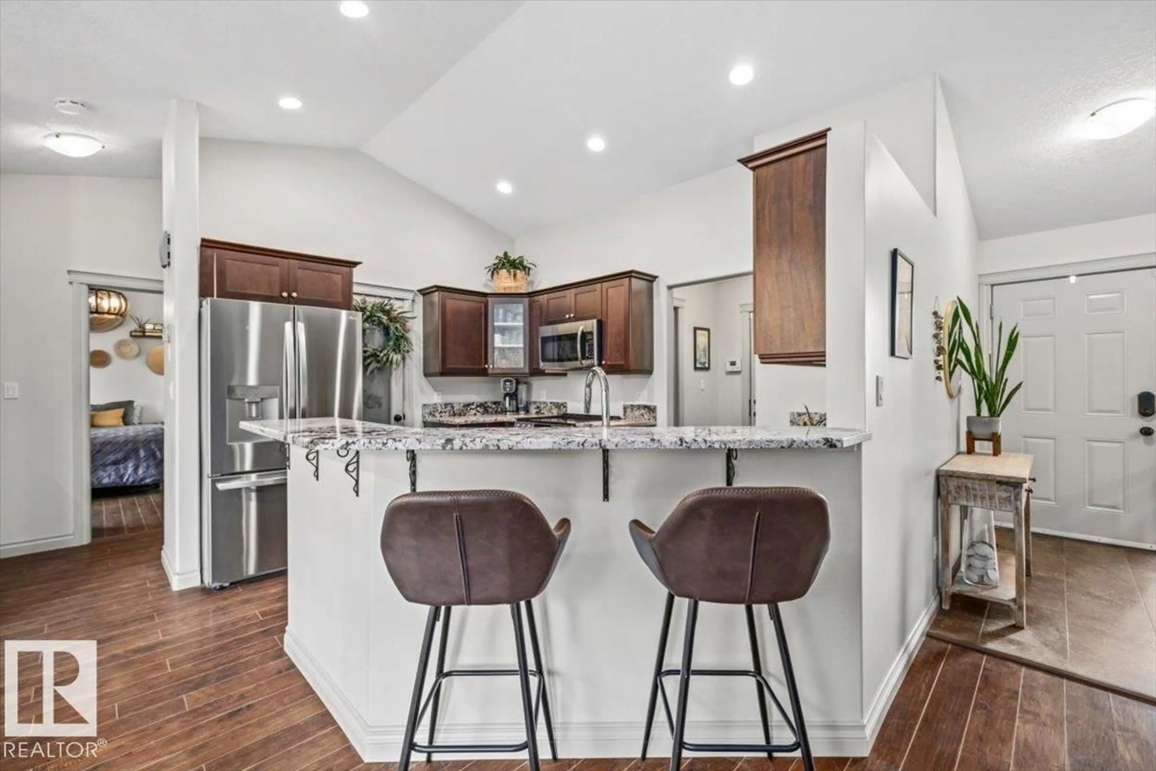 Open concept kitchen, ceramic/tile floor for 21 - 53417 RANGE ROAD 14, Rural Parkland County Alberta T7Z1X2