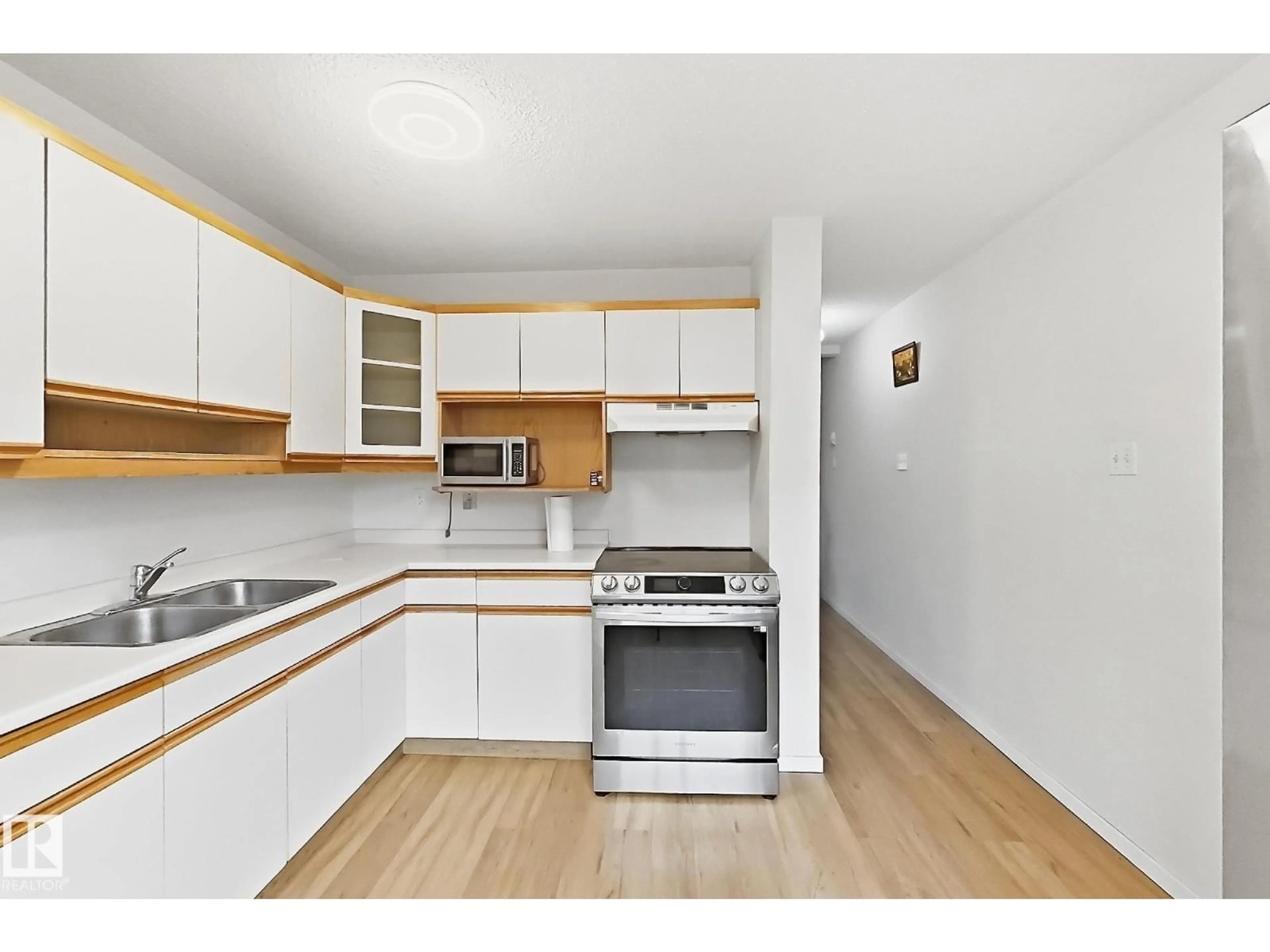 Standard kitchen, wood/laminate floor for 107 MORIN MAZE MZ, Edmonton Alberta T6K1V1