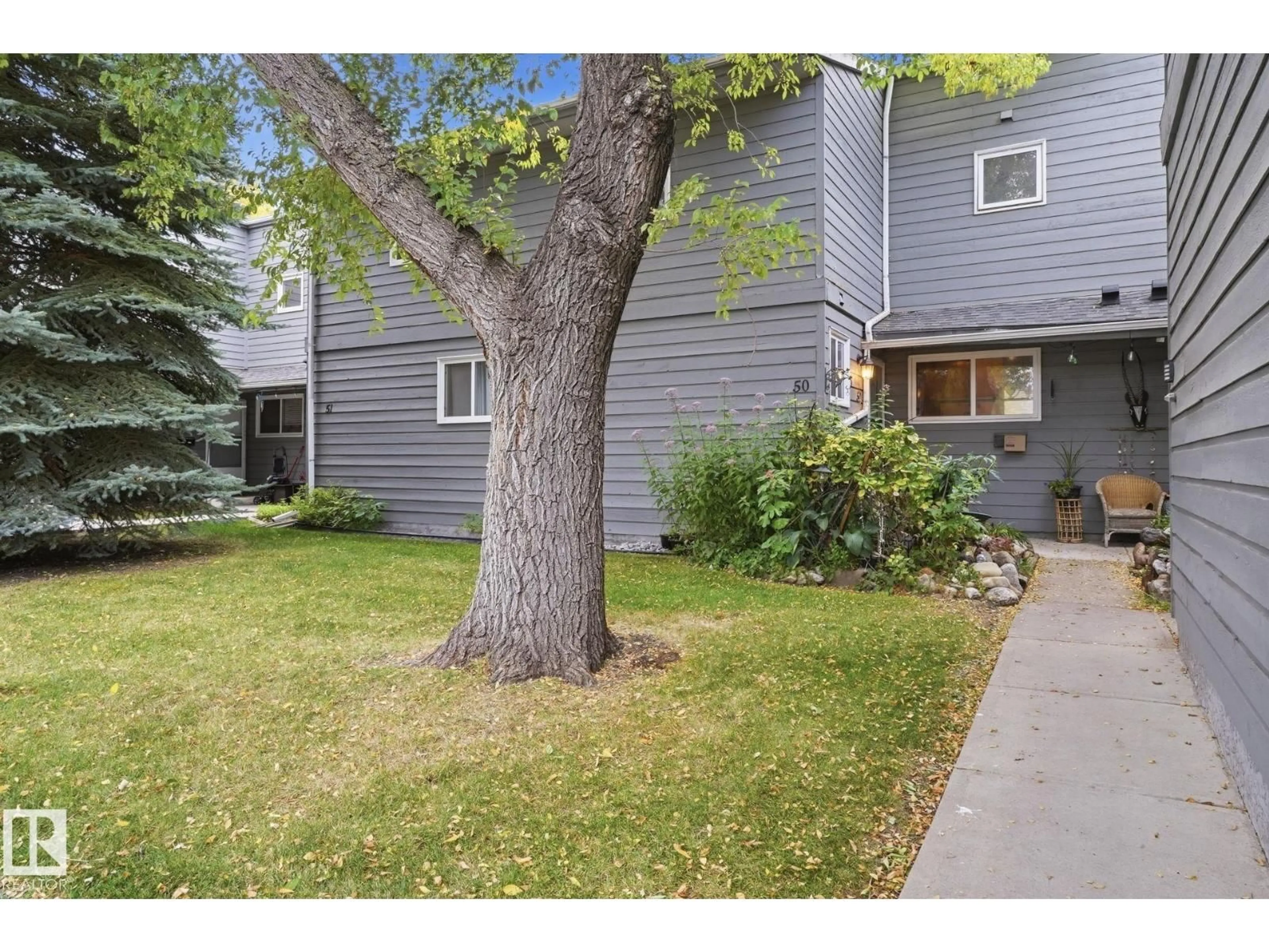 Unknown for 50 - 4610 17 AV NW, Edmonton Alberta T6L5T1