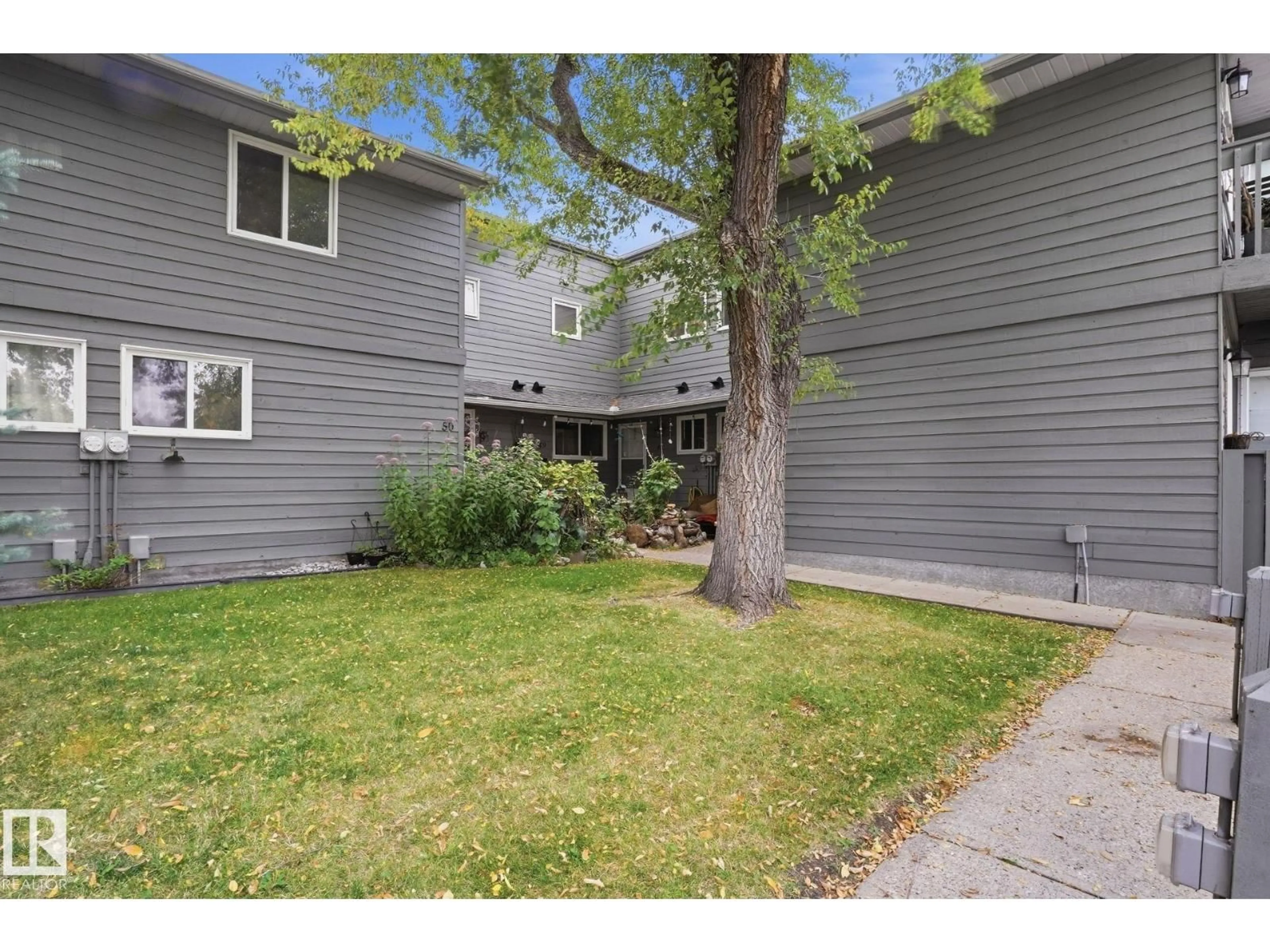 Patio, street for 50 - 4610 17 AV NW, Edmonton Alberta T6L5T1