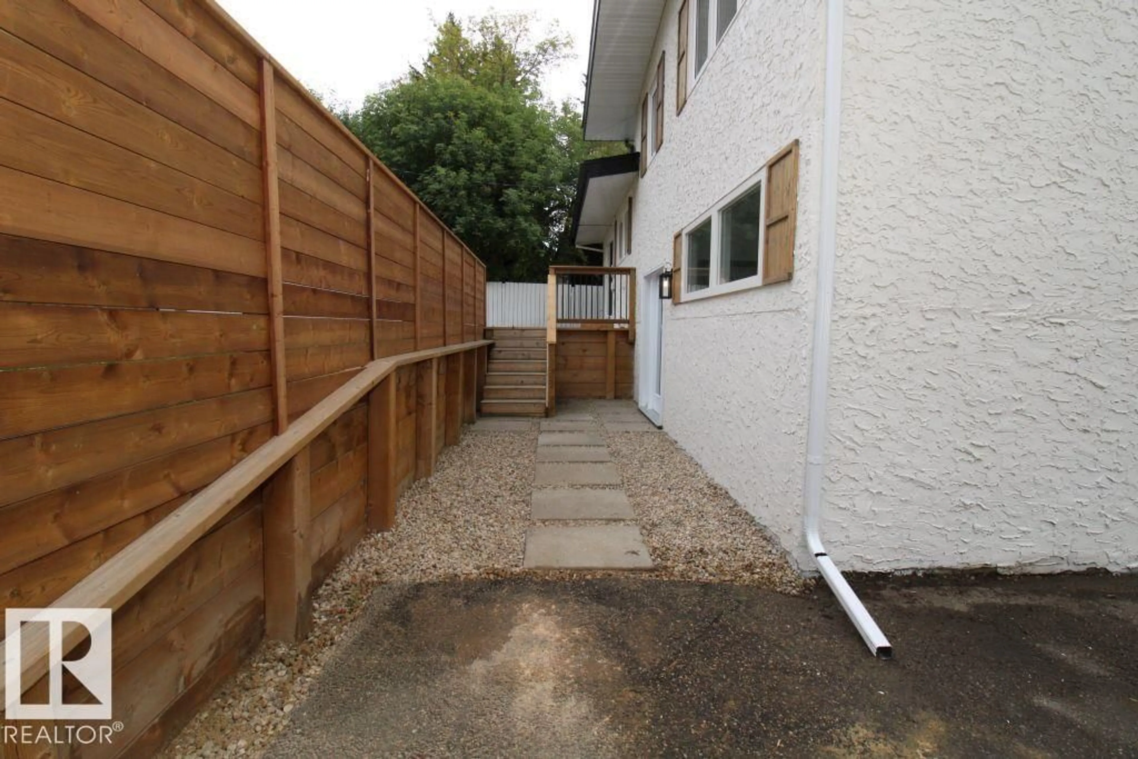 Patio, street for 1 GREENWICH CR, St. Albert Alberta T8N0Z5