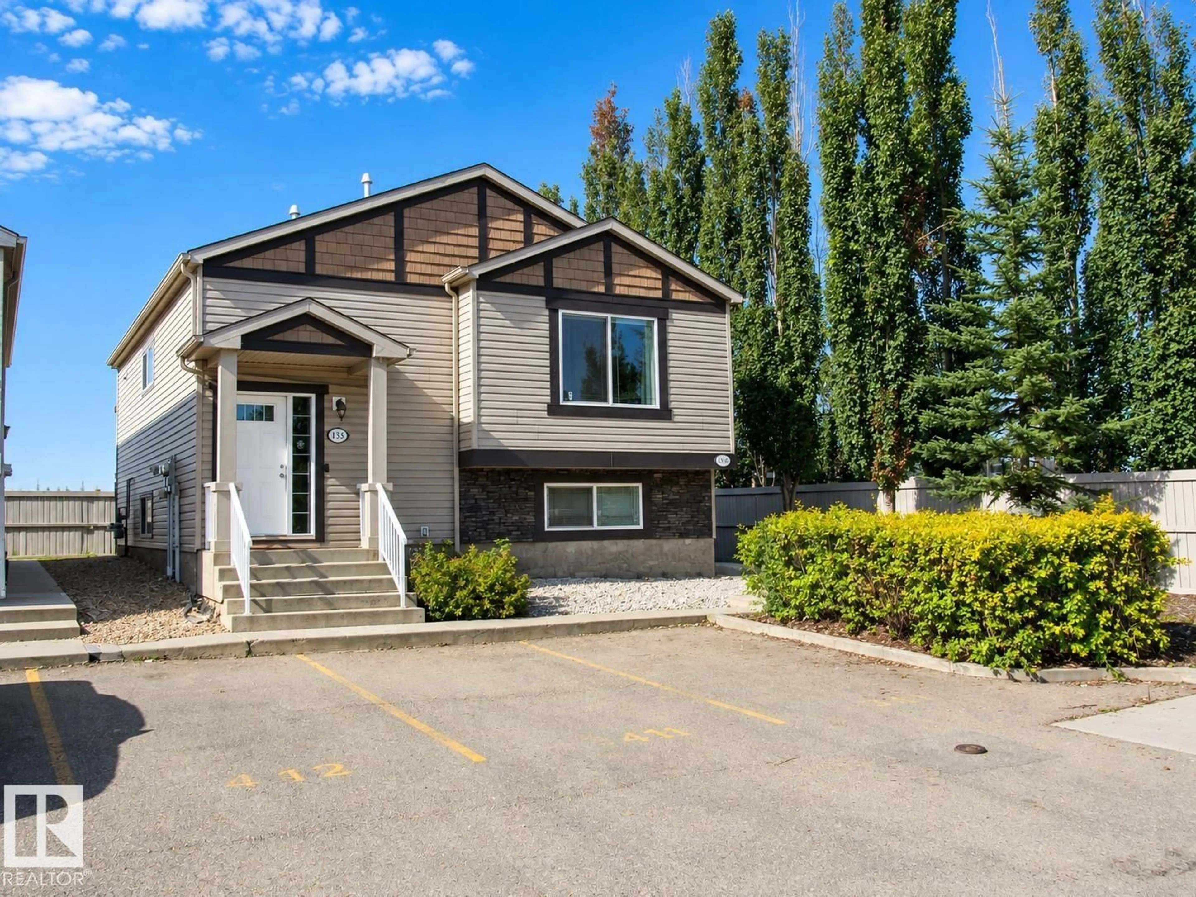Home with vinyl exterior material, street for 135 142 SELKIRK PLACE, Leduc Alberta T9E0M9