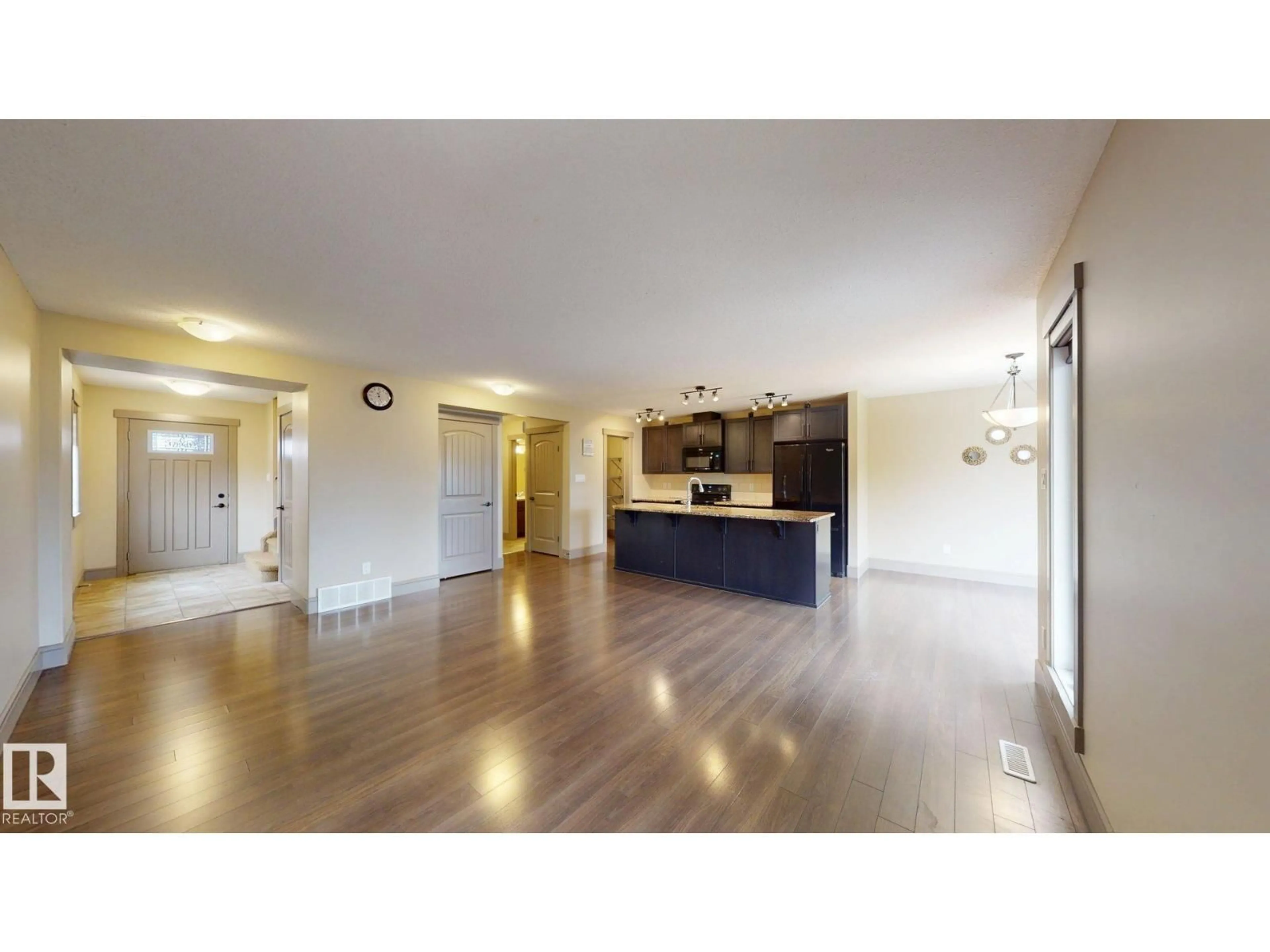 Unknown for 4826 171A AV, Edmonton Alberta T5Y3P3