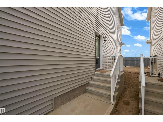 #21 - 7110 KESWICK DR, Edmonton 3