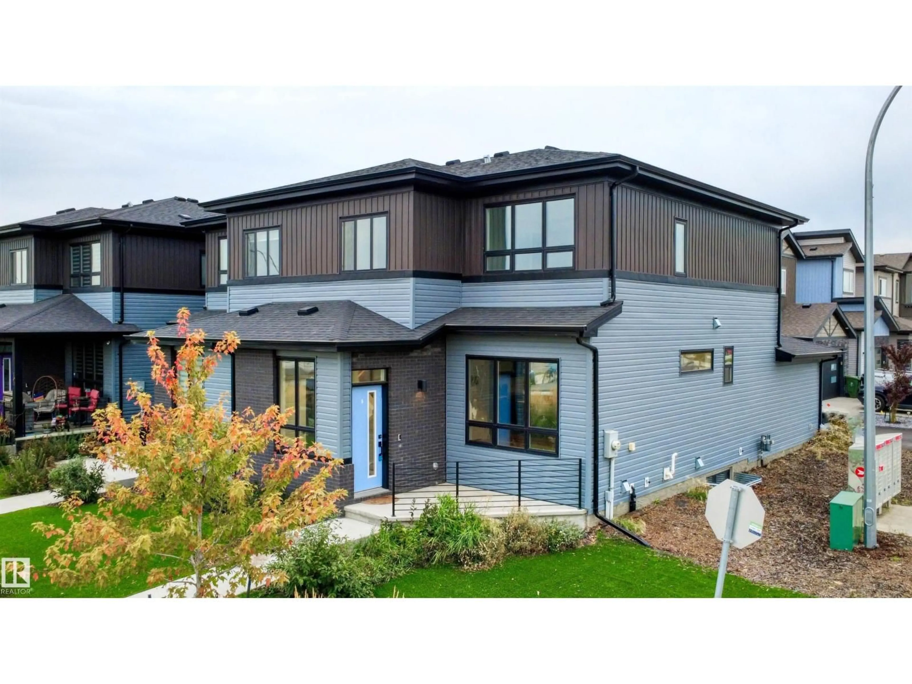 Home with brick exterior material, street for 105 GREENFIELD LI, Fort Saskatchewan Alberta T8L0X9