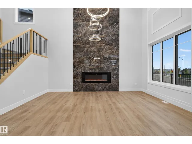 4268 CHARLES CL, Edmonton 5
