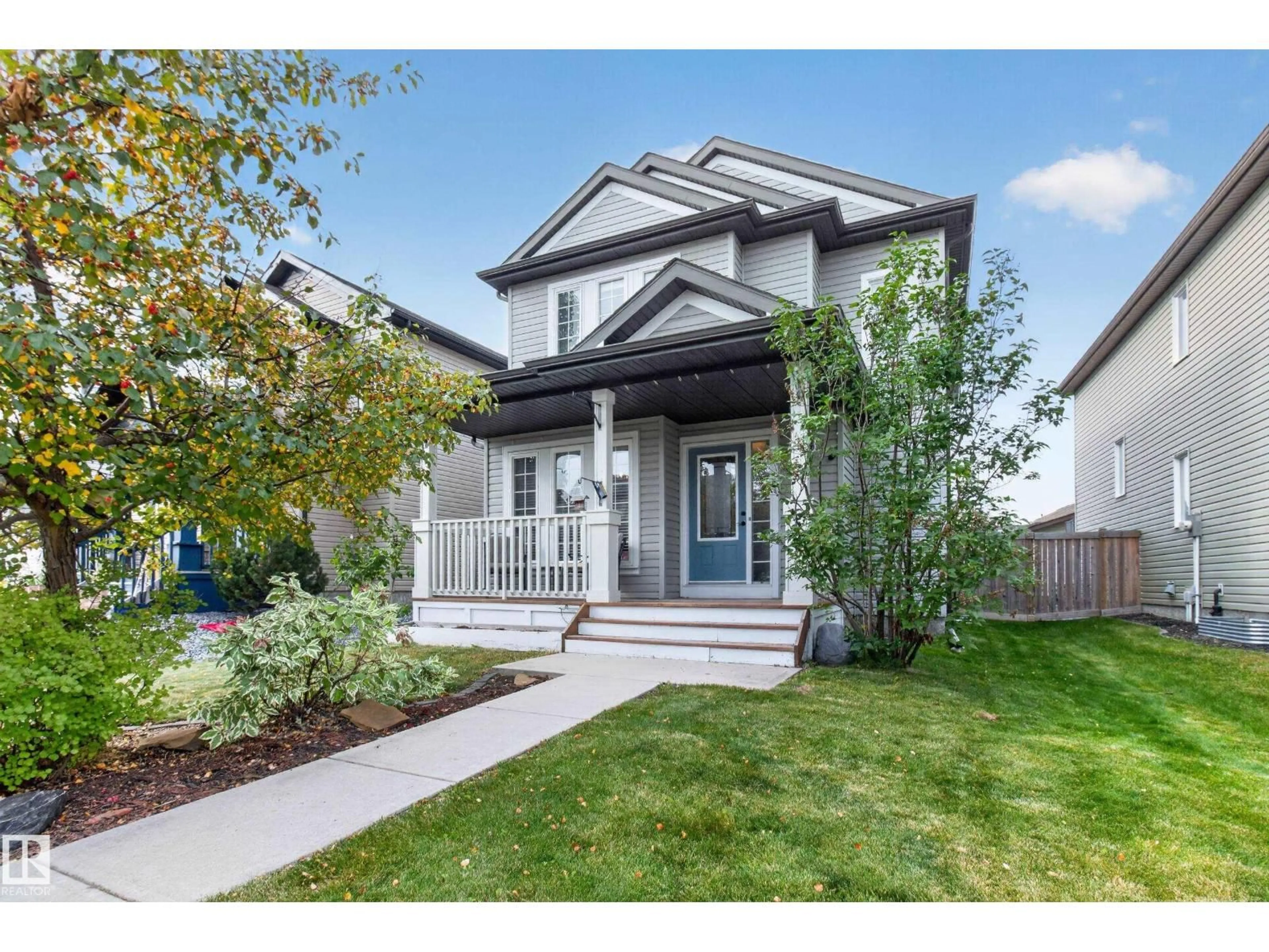 Home with vinyl exterior material, street for 528 STONERIDGE DR, Sherwood Park Alberta T8H0S8