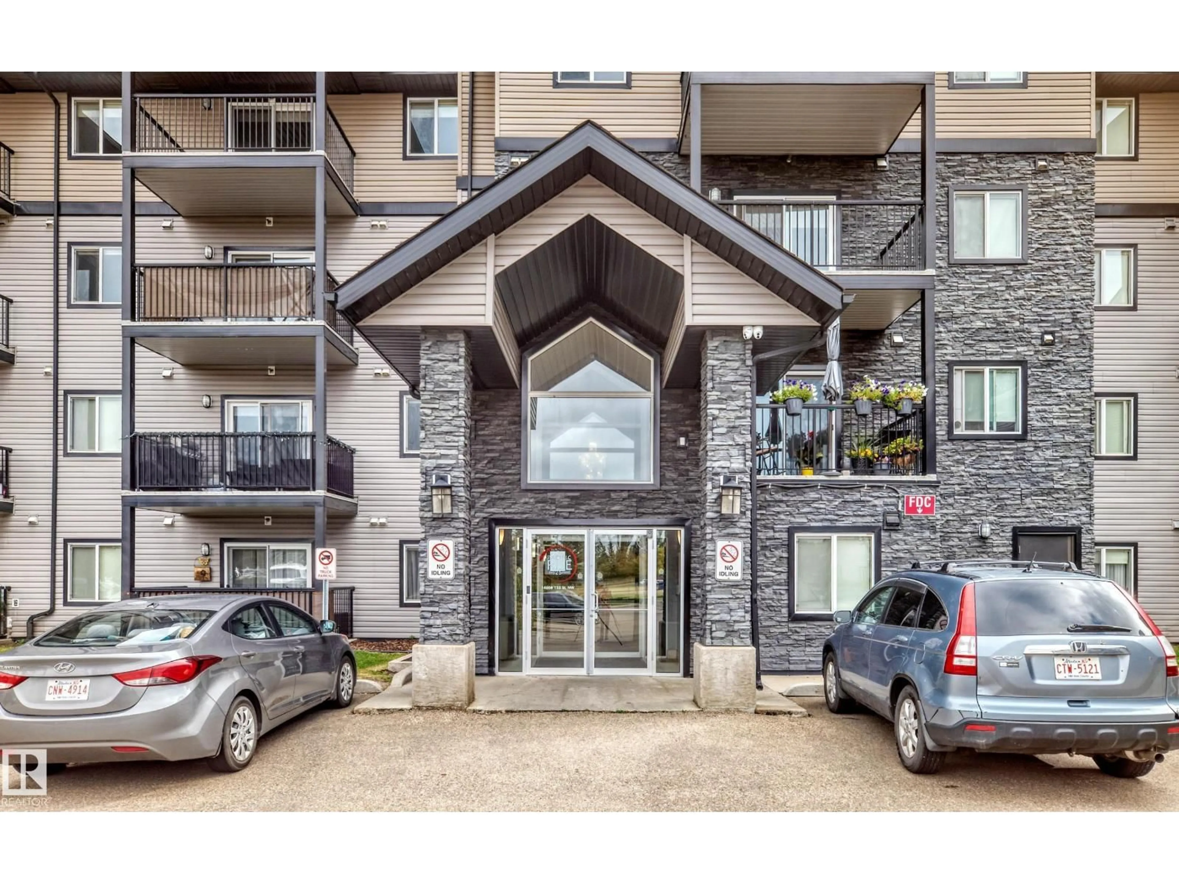Indoor entryway for #115 - 14808 125 ST, Edmonton Alberta T5X0G1