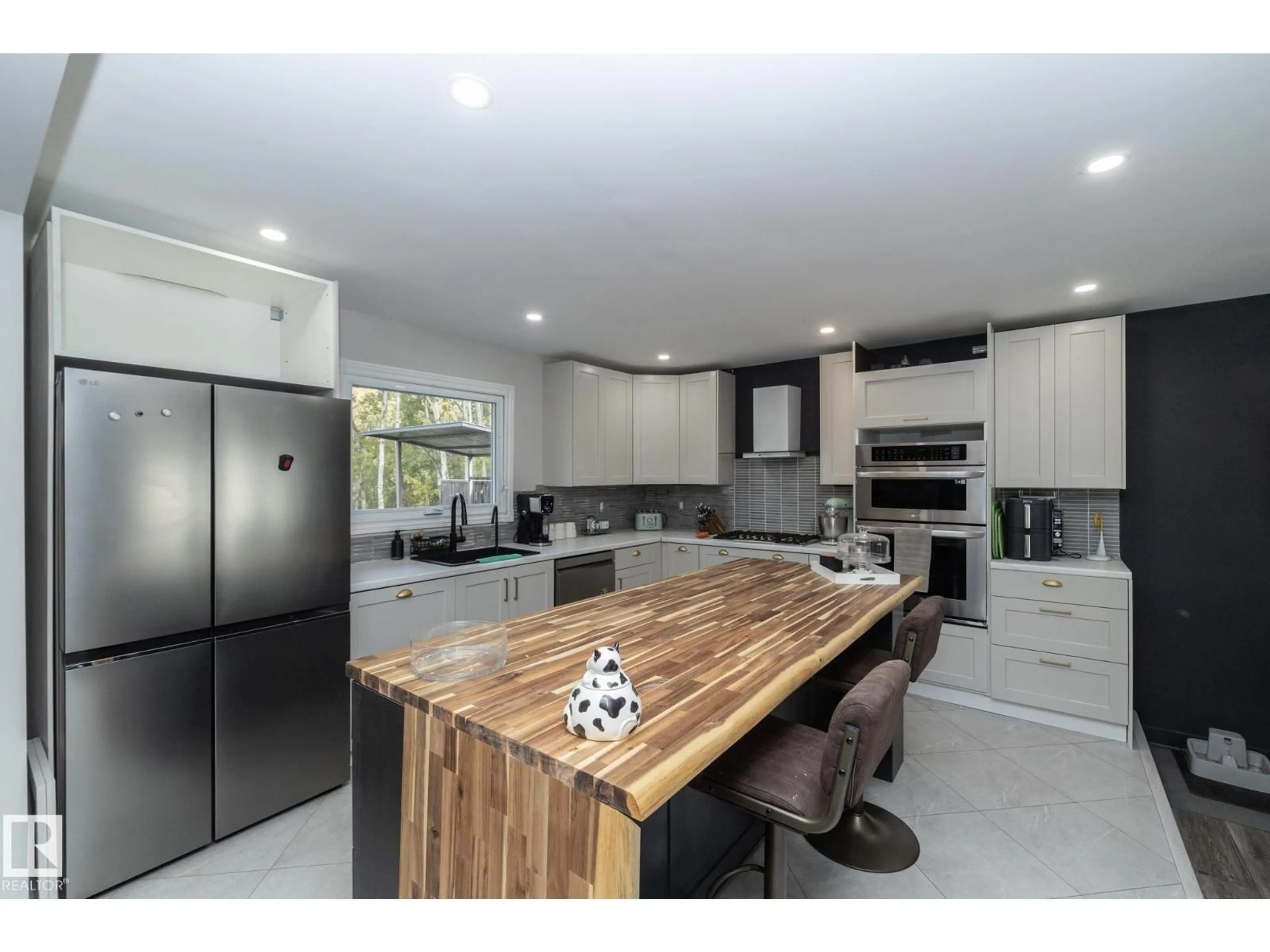 Open concept kitchen, unknown for #2 - 53111 RGE ROAD 21, Rural Parkland County Alberta T7X3X3