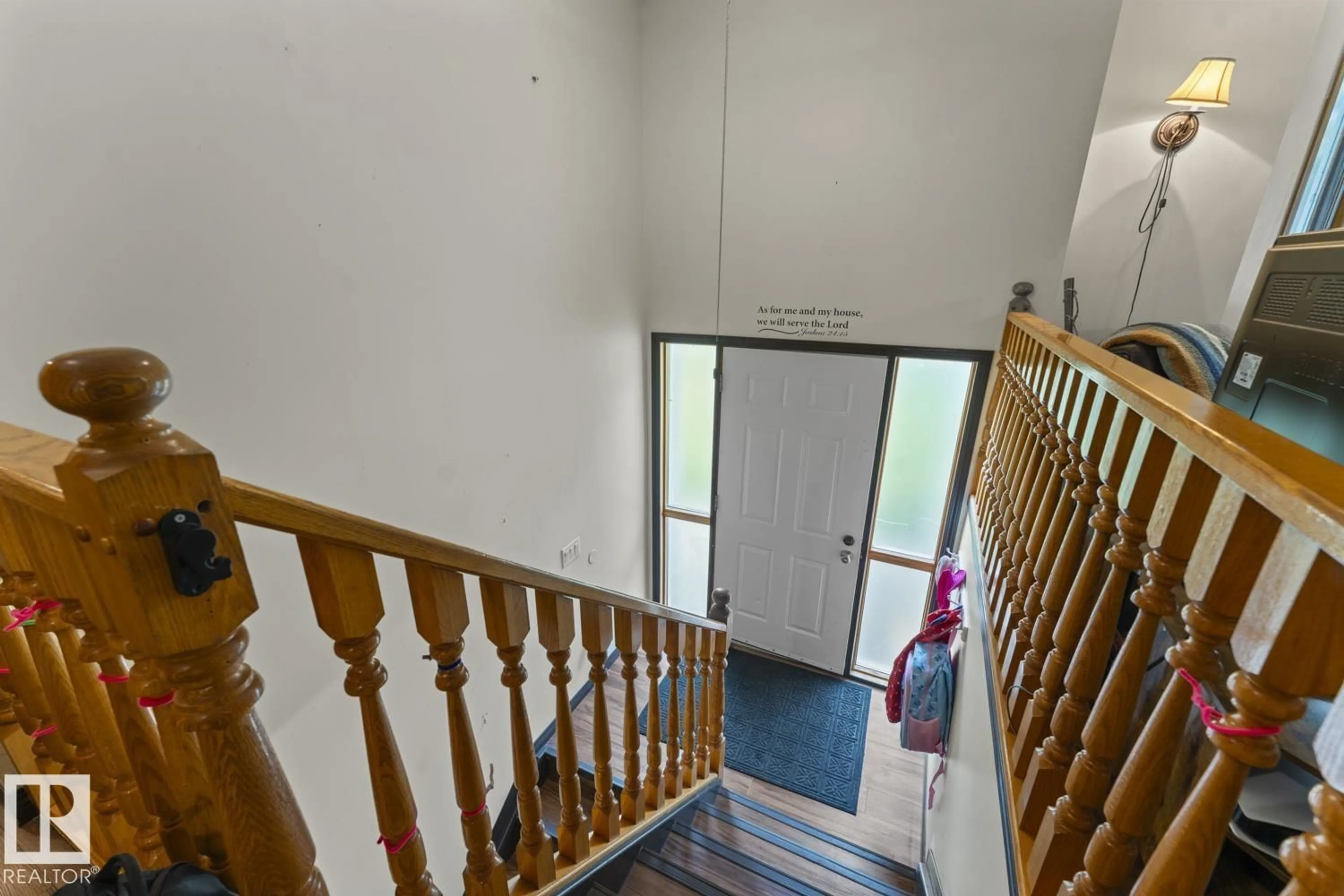 Indoor foyer for 110 A - 549 RNG ROAD, Rural St. Paul County Alberta T0A0C0