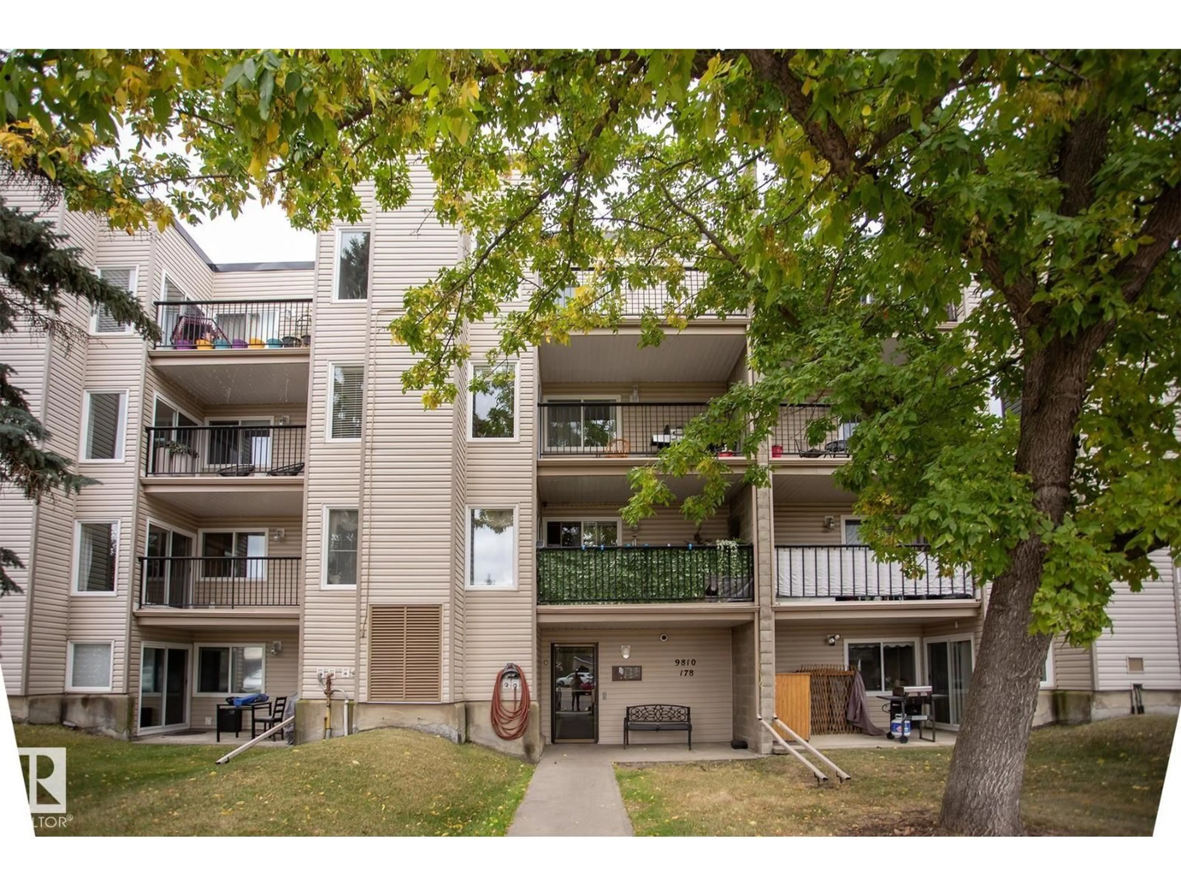 Unknown for #407 - 9810 178 ST NW, Edmonton Alberta T5T3H4