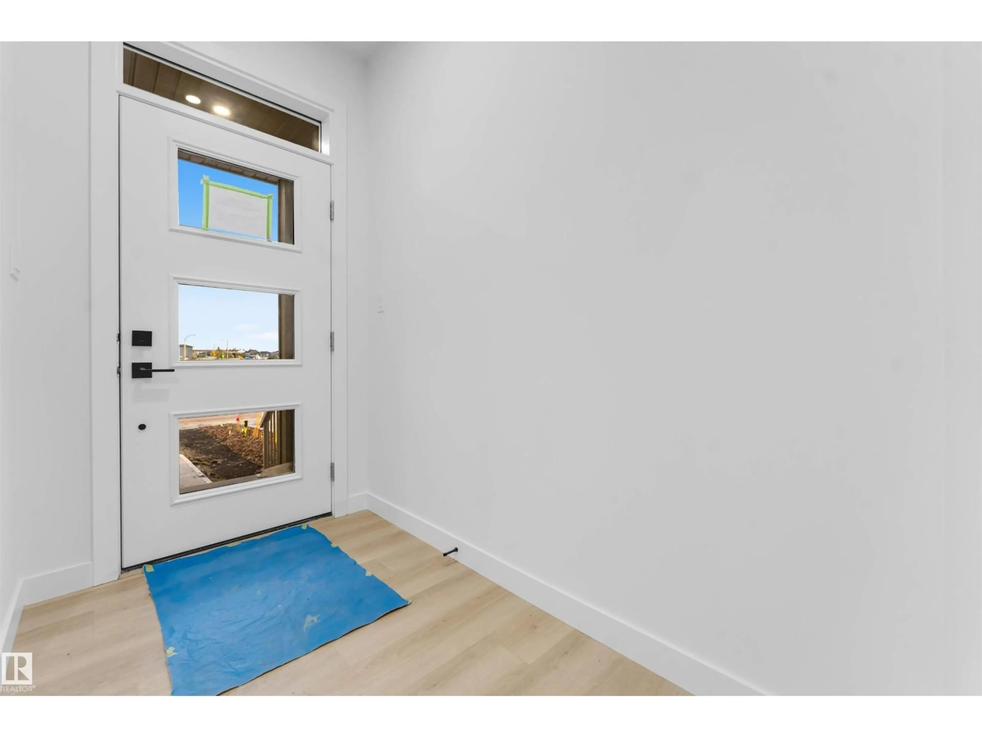 Indoor entryway for 517 ASHGROVE CI, Leduc Alberta T9E0K8