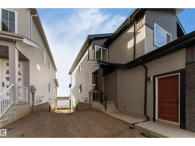 231 CRYSTAL CREEK DR, Leduc 3