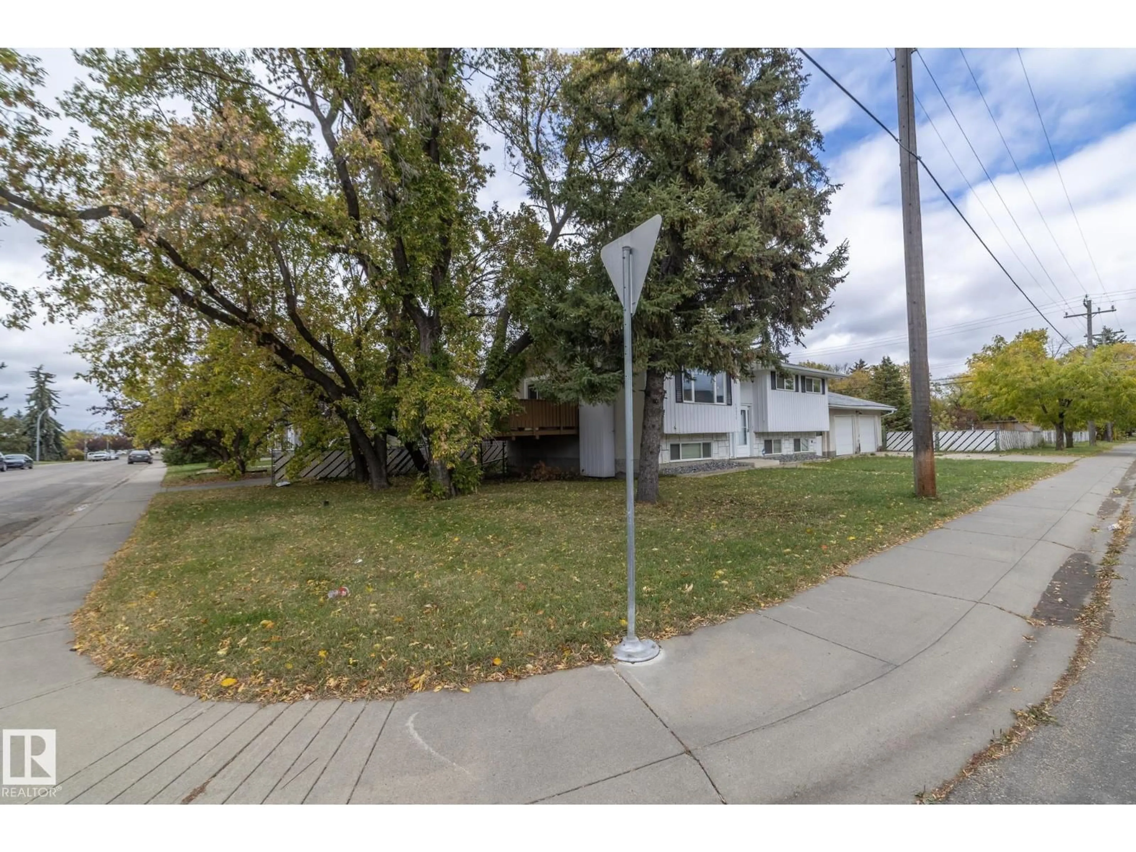 Unknown for 15312 109 AV, Edmonton Alberta T5P4K7