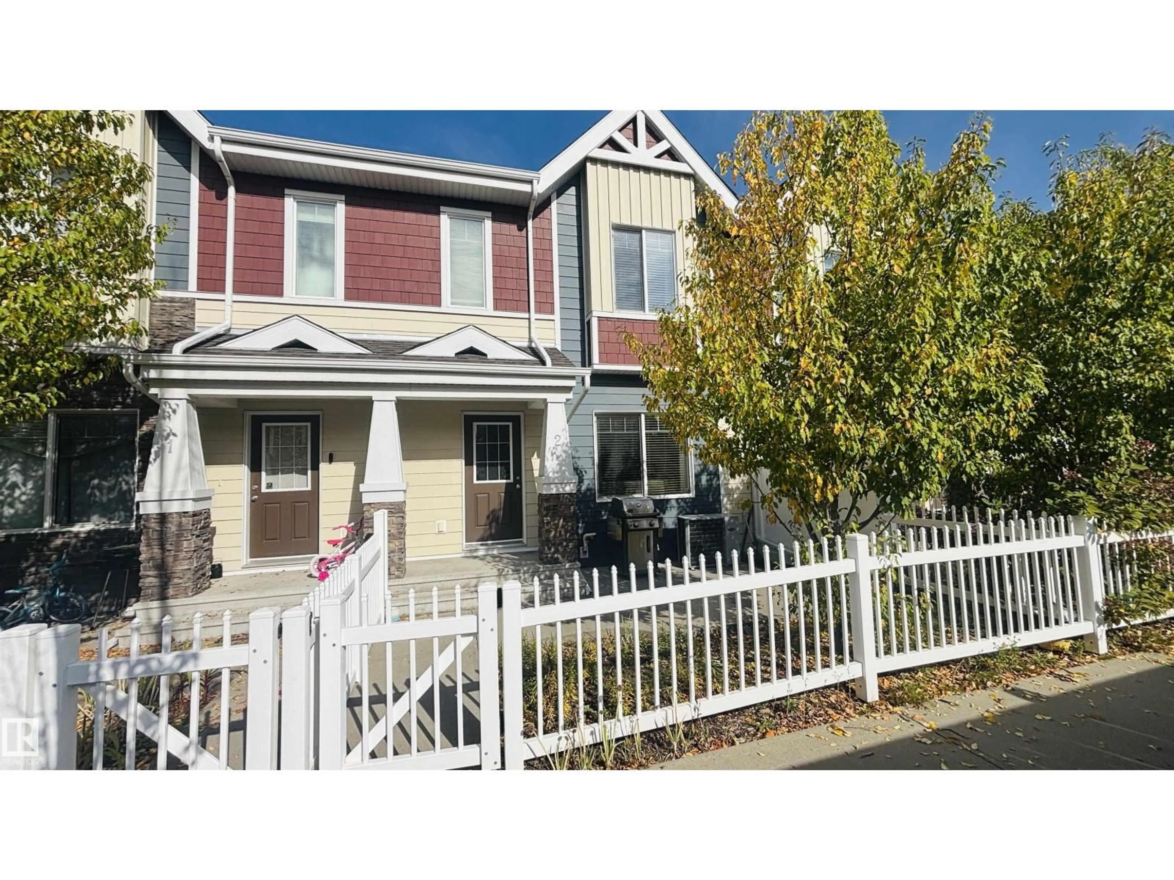 Home with vinyl exterior material, street for #2 - 2003 RABBIT HILL RD, Edmonton Alberta T6R0R7