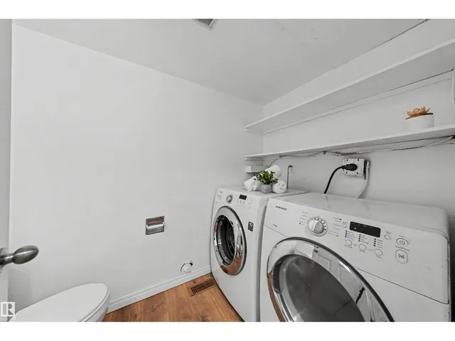 NW - 8C MEADOWLARK VG, Edmonton 5