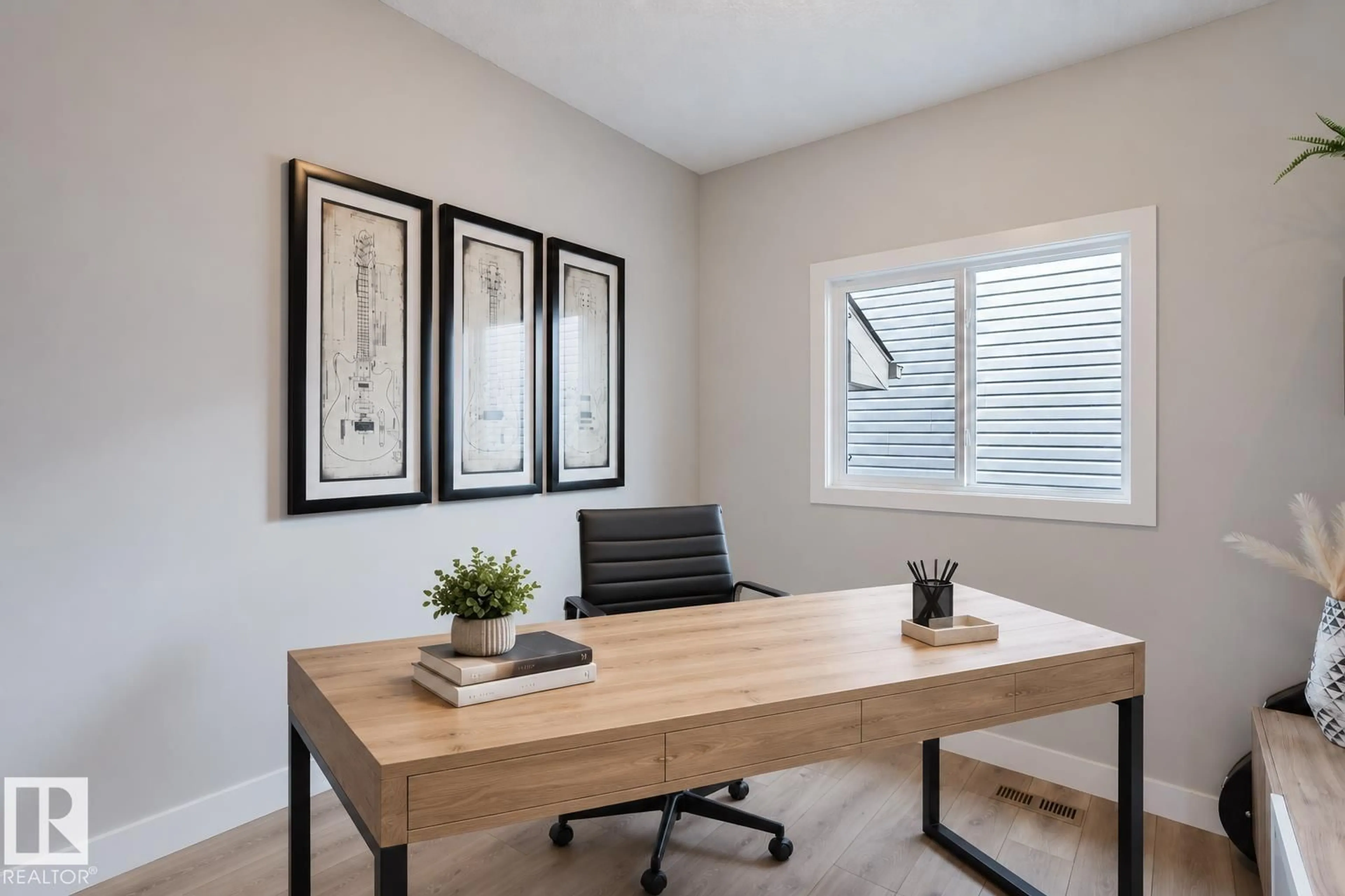 A pic of a room for 3403 CRAIG LANDING LD, Edmonton Alberta T6W4G4