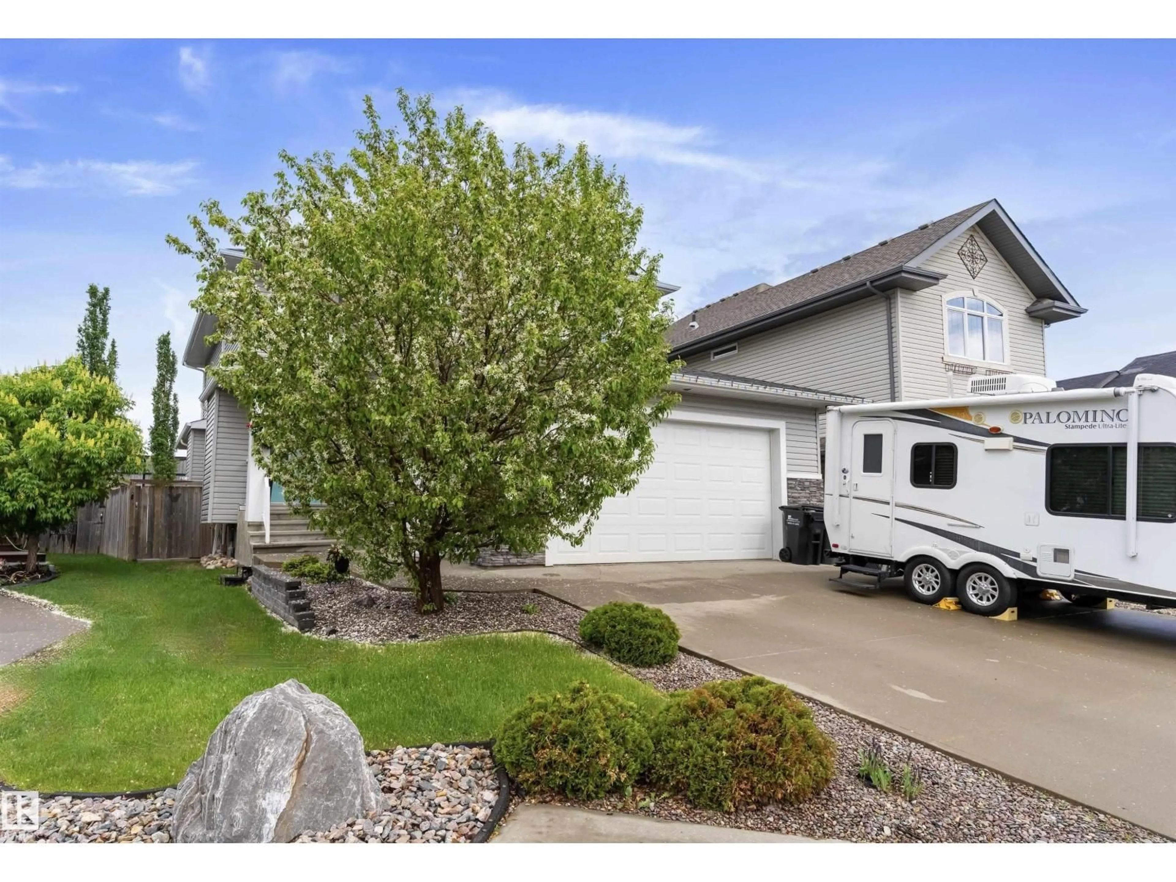 Unknown for 484 FOXTAIL CO, Sherwood Park Alberta T8A3K2