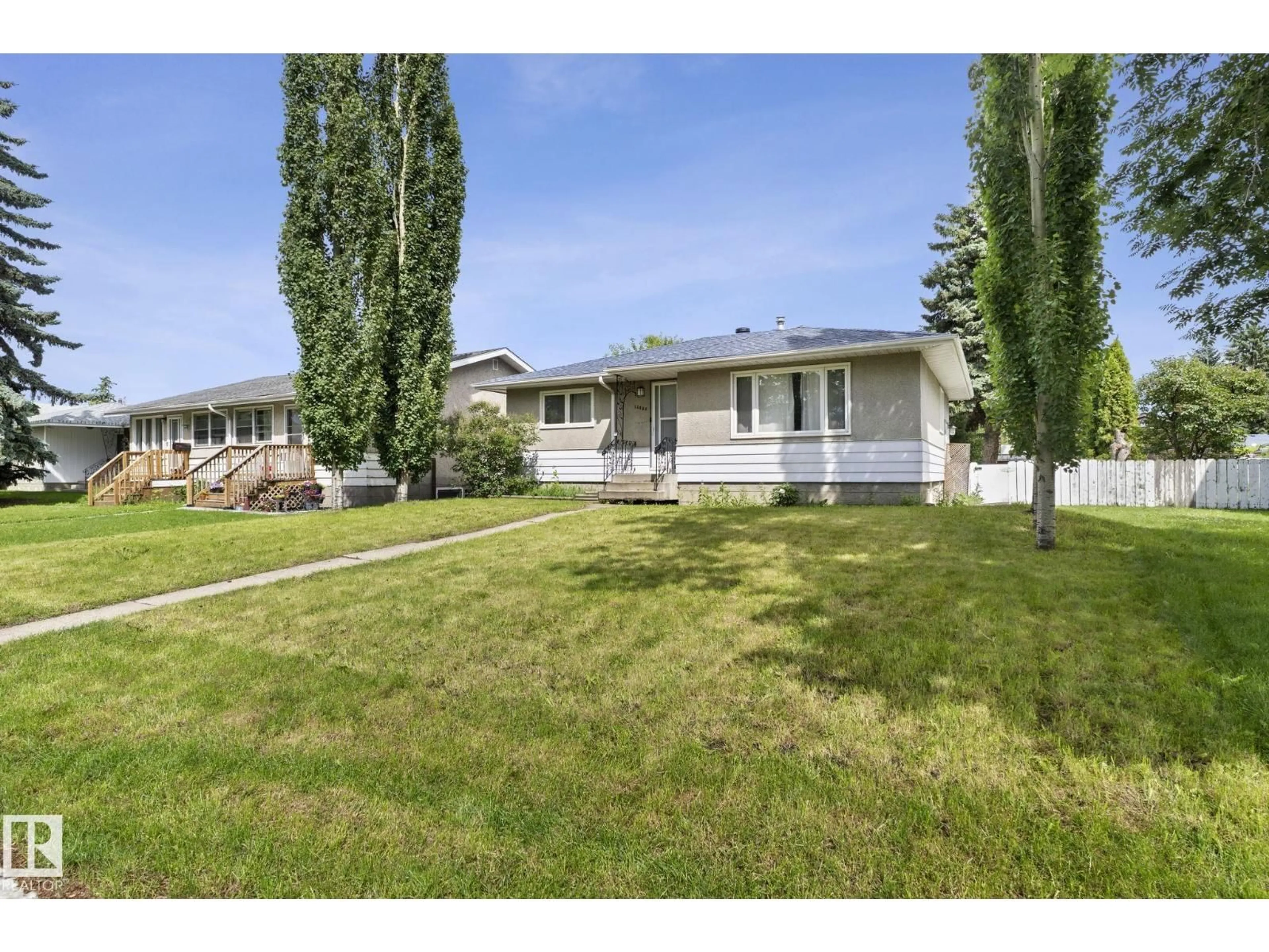 A pic from outside/outdoor area/front of a property/back of a property/a pic from drone, street for NW - 12823 88 ST, Edmonton Alberta T5E3H2