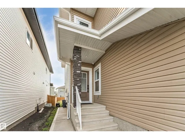 403 PINE POINT, Leduc 2
