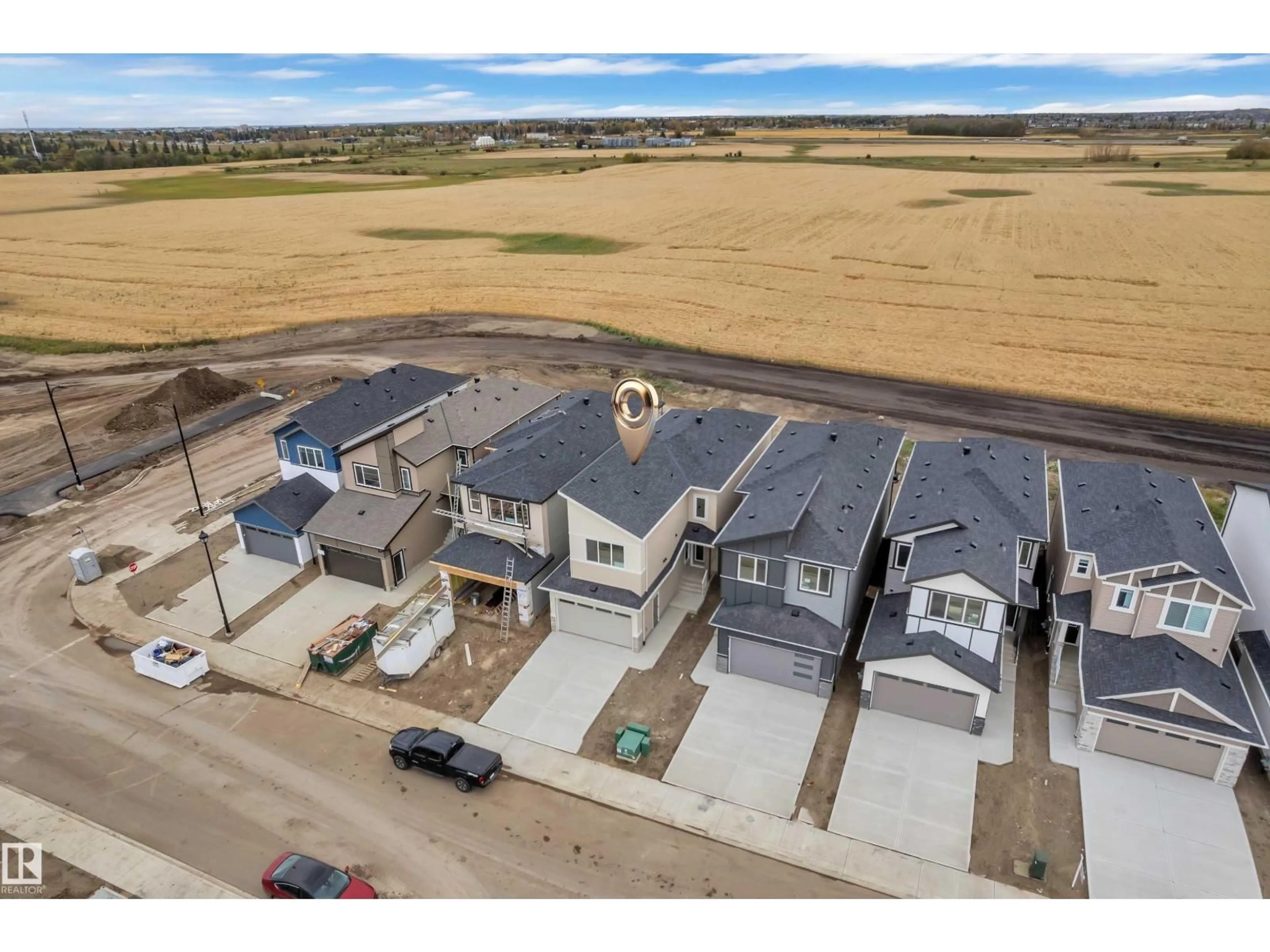 A pic from outside/outdoor area/front of a property/back of a property/a pic from drone, street for 794 BANK DRIVE, Leduc Alberta T9E1G2