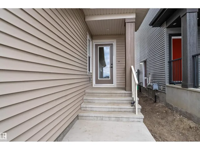 794 BANK DRIVE, Leduc 3