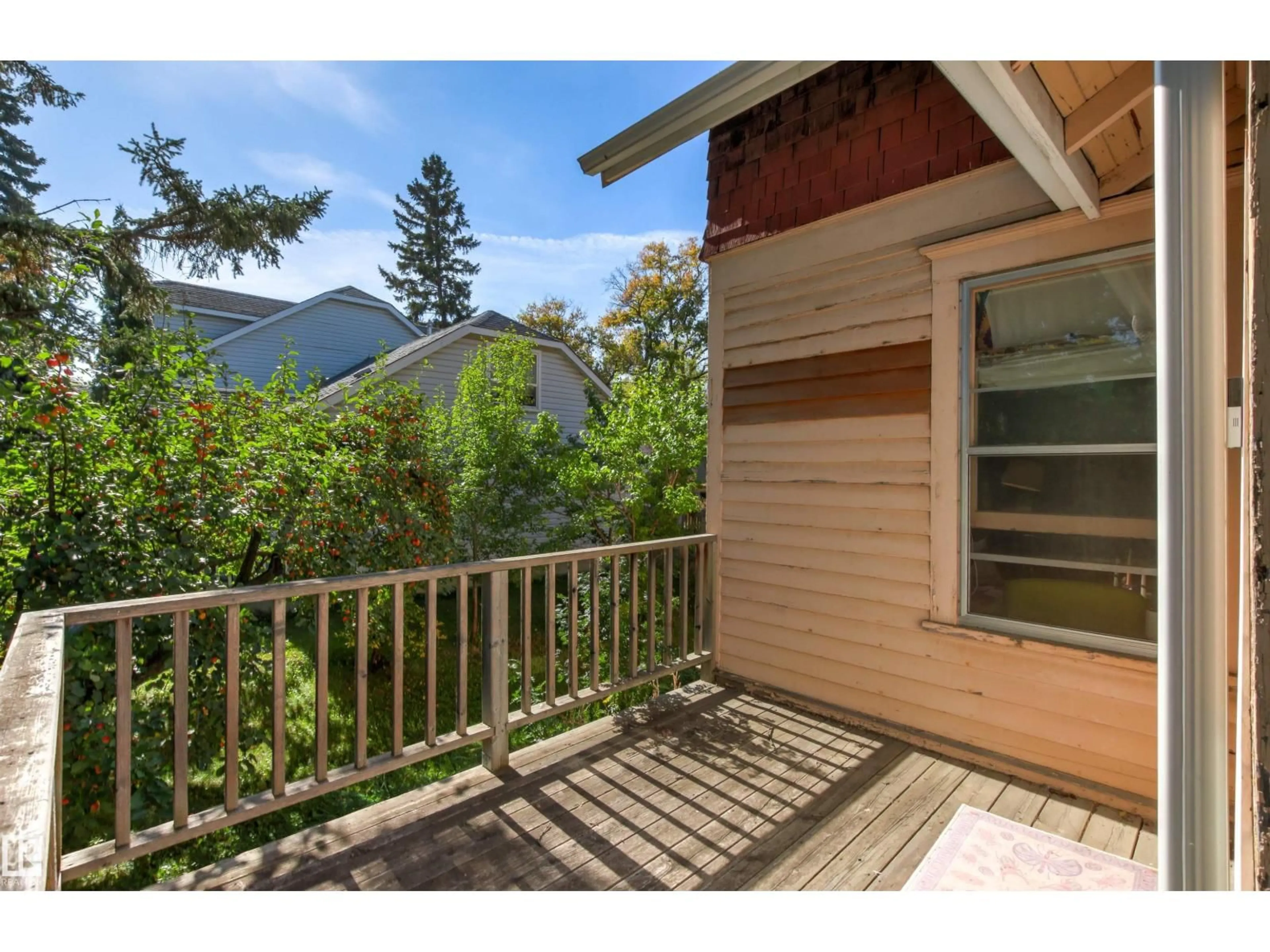 Patio, unknown for 10966 128 ST, Edmonton Alberta T5M0W4