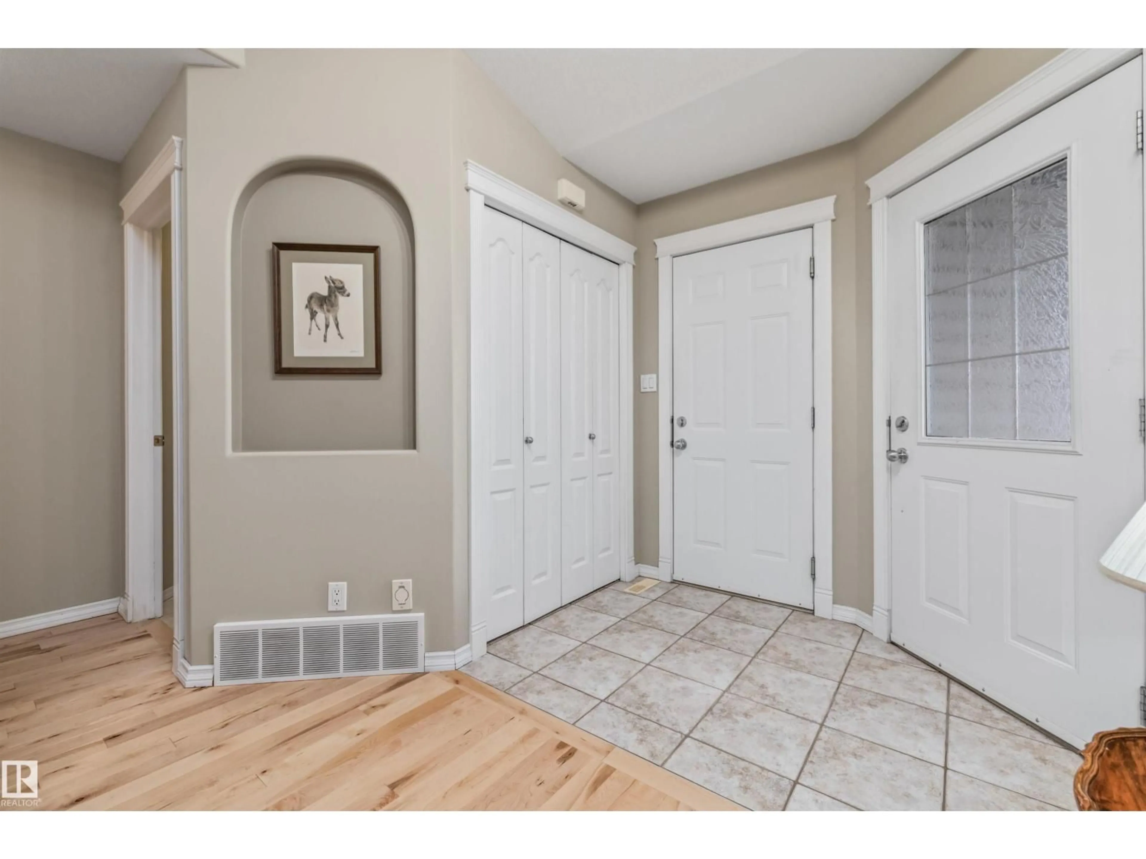 Indoor entryway for 20 HARVARD PLACE, Spruce Grove Alberta T7X4K8