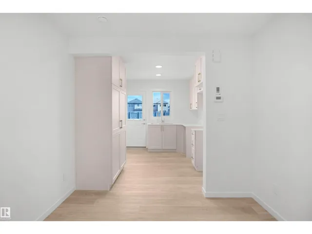 #81 - 3705 141 ST, Edmonton 5