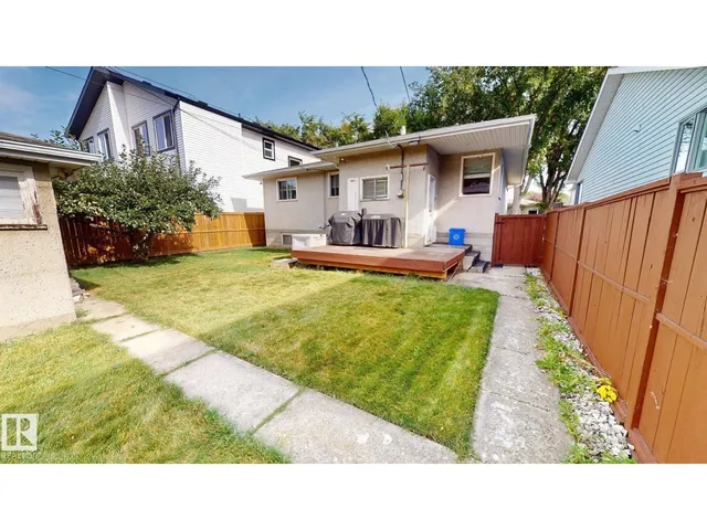 10328 77 ST, Edmonton 2