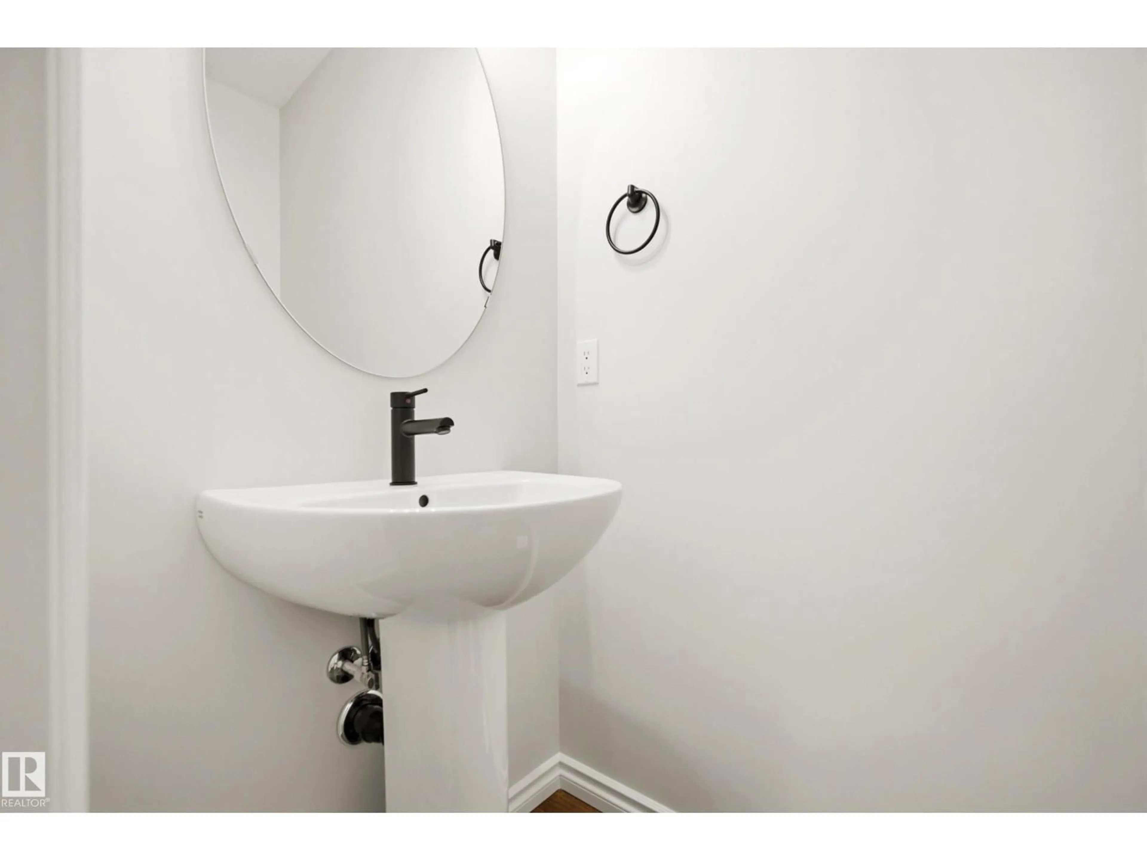 Standard bathroom, unknown for NW - 2230 194A ST, Edmonton Alberta T6M3J2