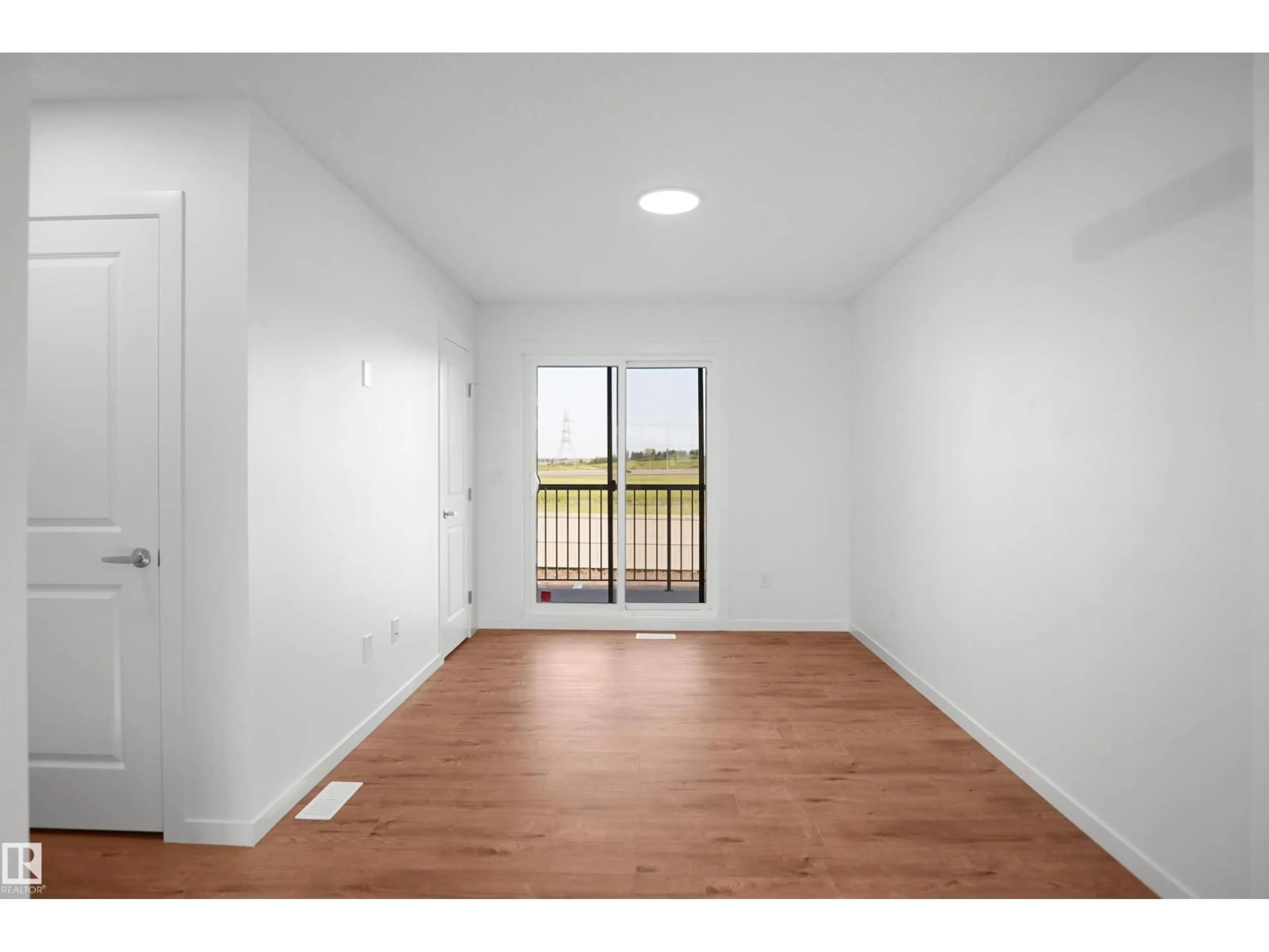 A pic of a room for 1425 9 ST, Edmonton Alberta T6T2N8